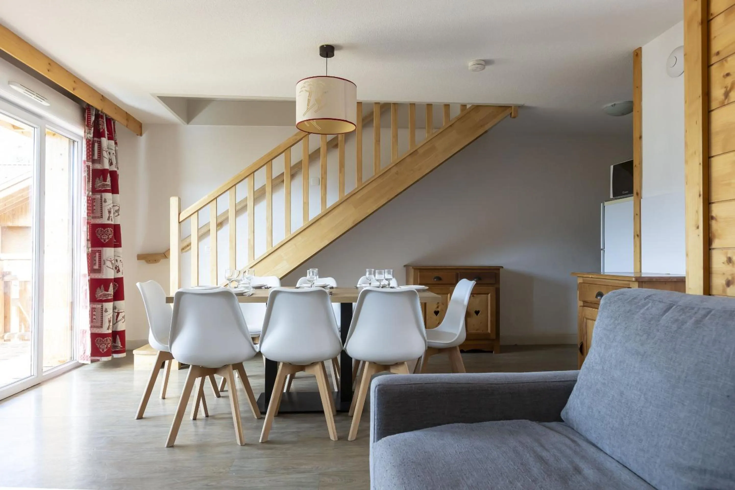 Dining area in Résidence Odalys Les Bergers
