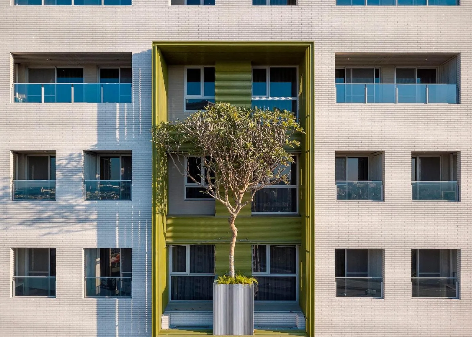 Property building in HUAN Serviced Residence