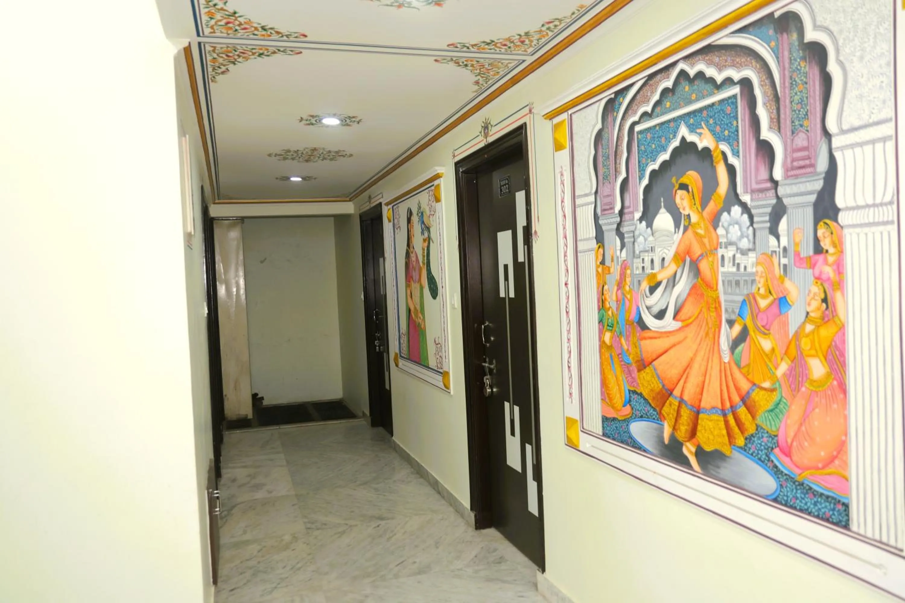 Lobby or reception in Hotel Pulse Inn- Near Jaipur Railway Station