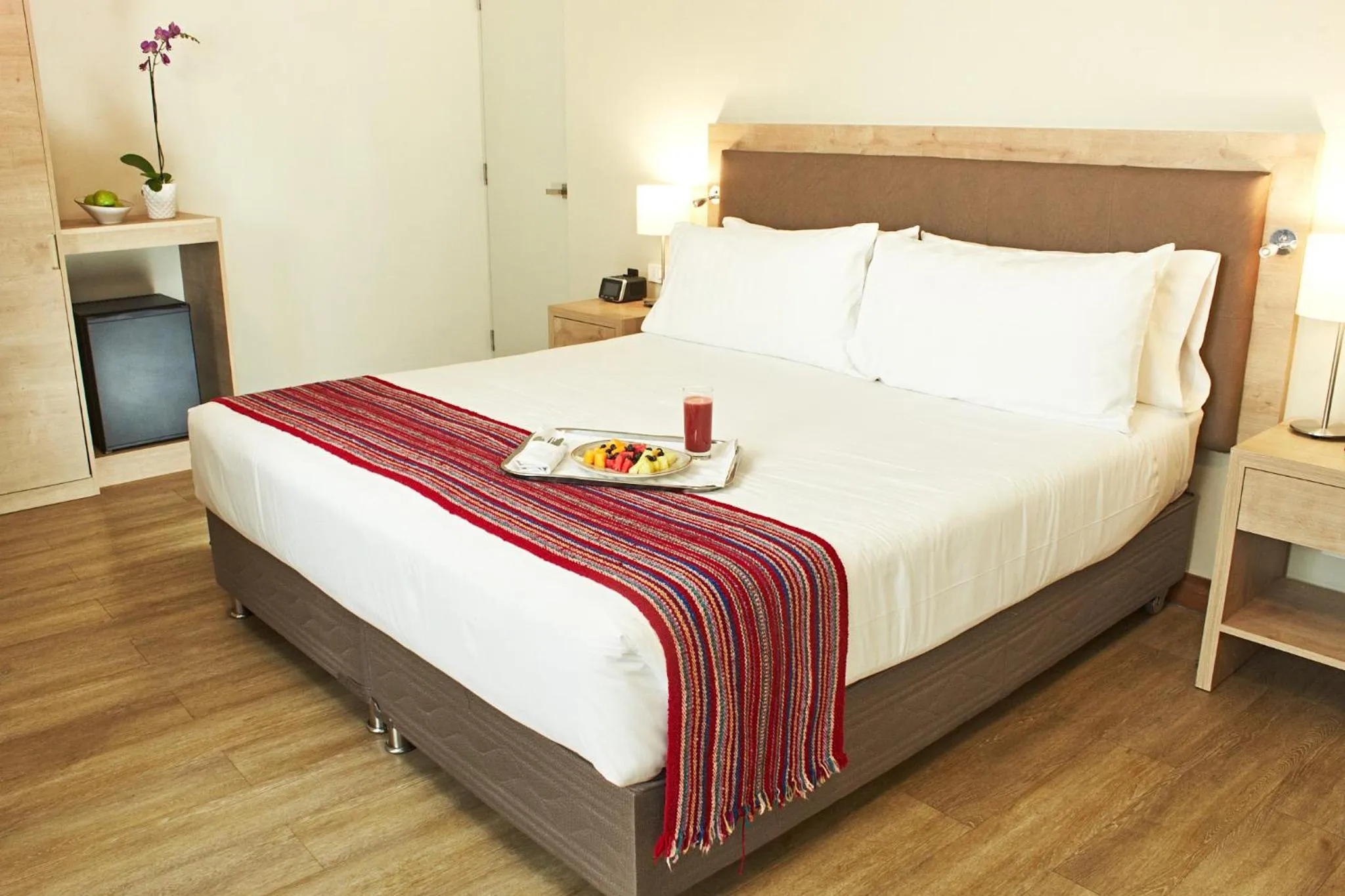 Photo of the whole room in Hotel Estelar San Isidro