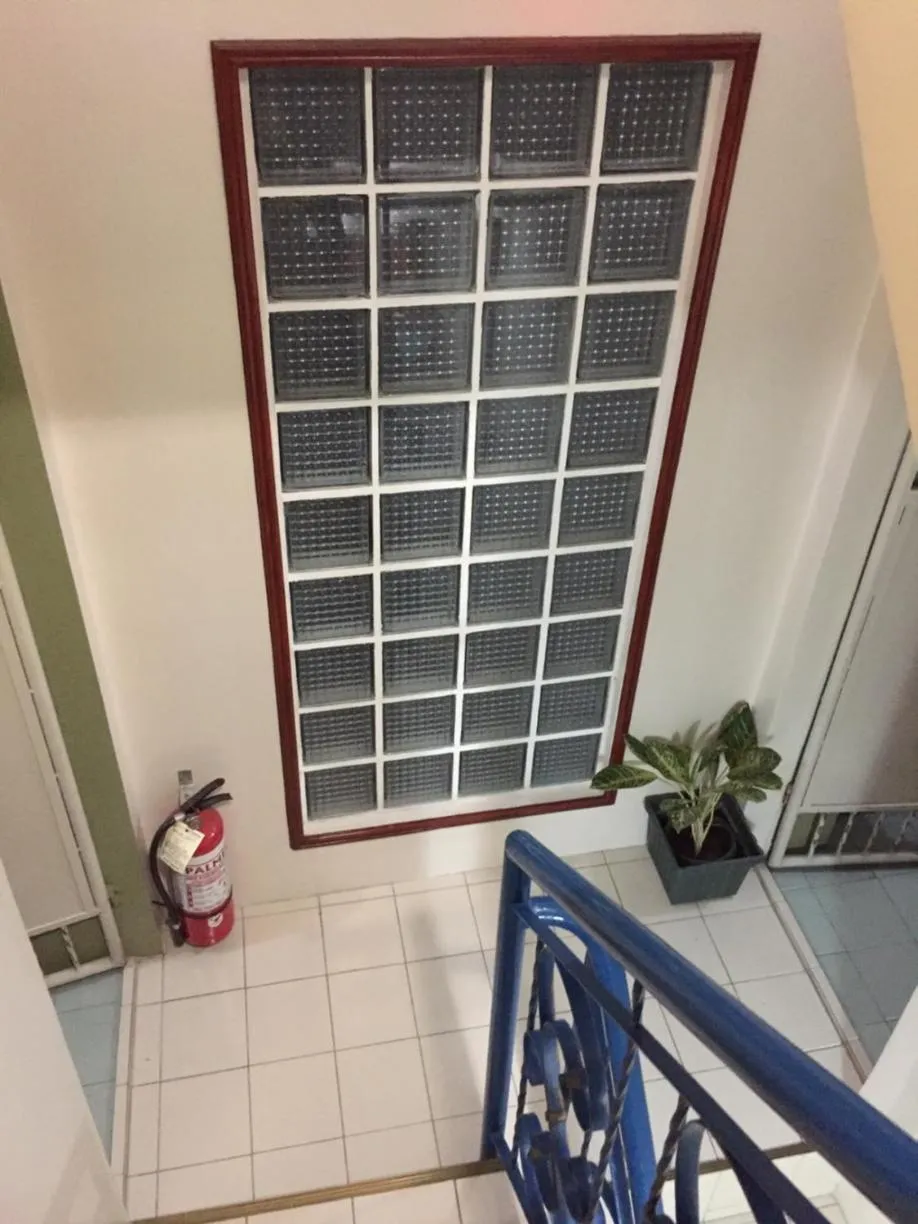 Las Pinas Serviced Apartment