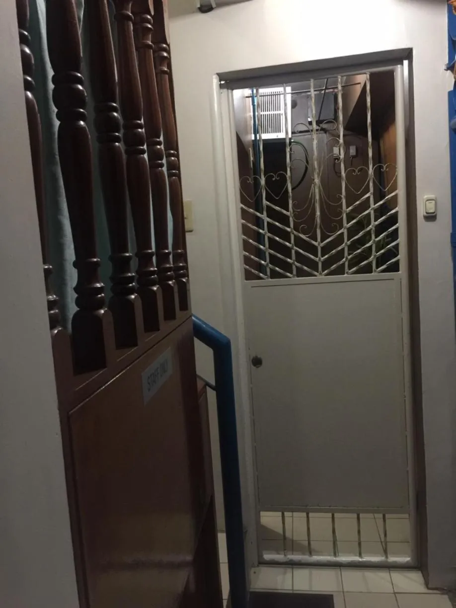 Las Pinas Serviced Apartment