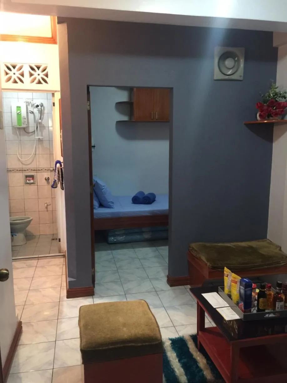 Las Pinas Serviced Apartment