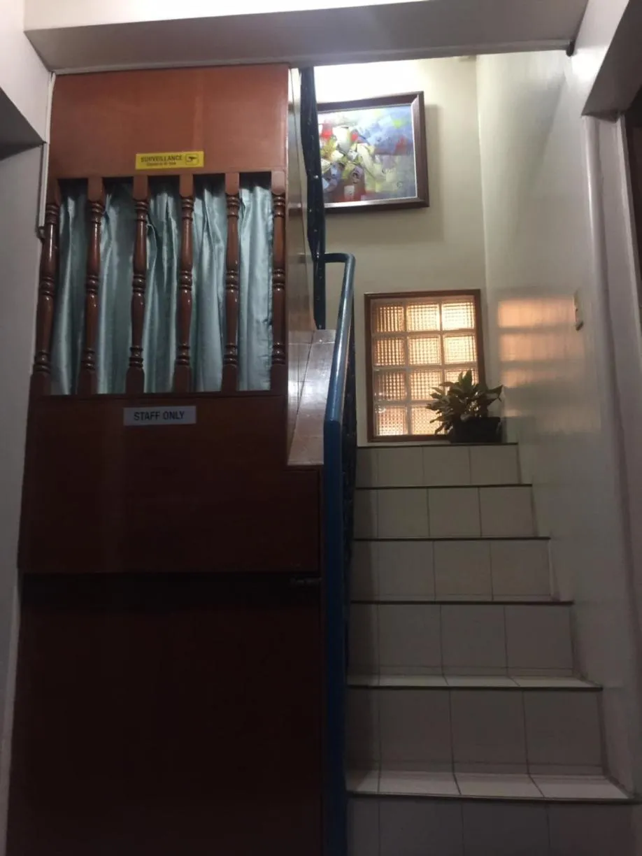 Las Pinas Serviced Apartment