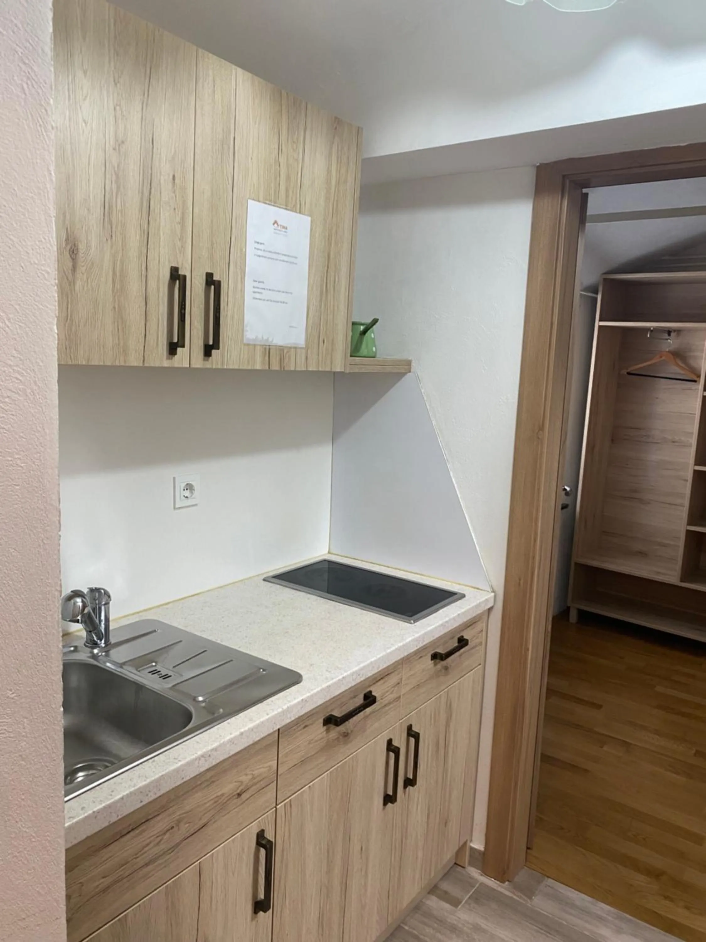 Kitchen or kitchenette in Youth Hostel Nika