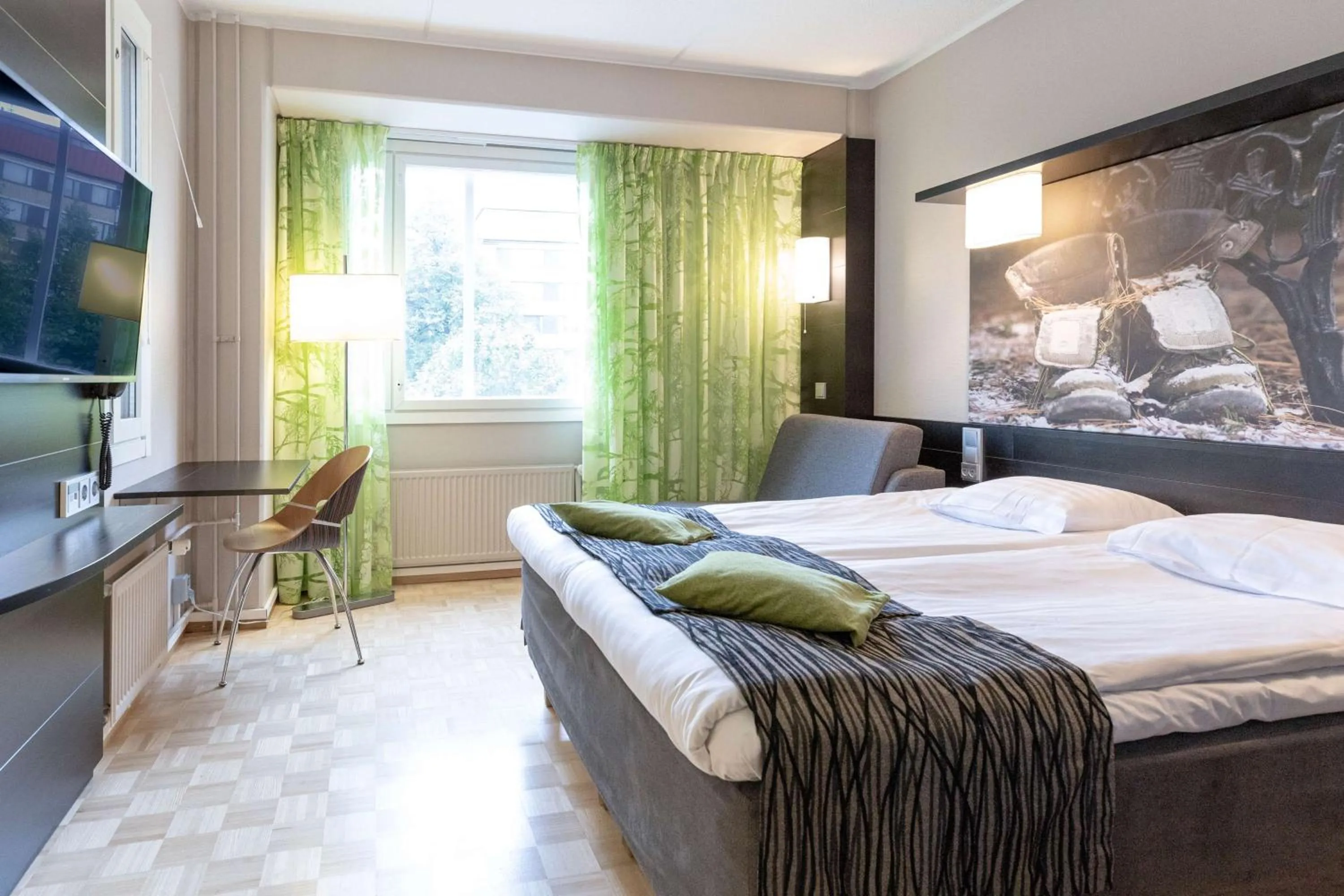 Photo of the whole room, Bed in Scandic Tampere Hämeenpuisto