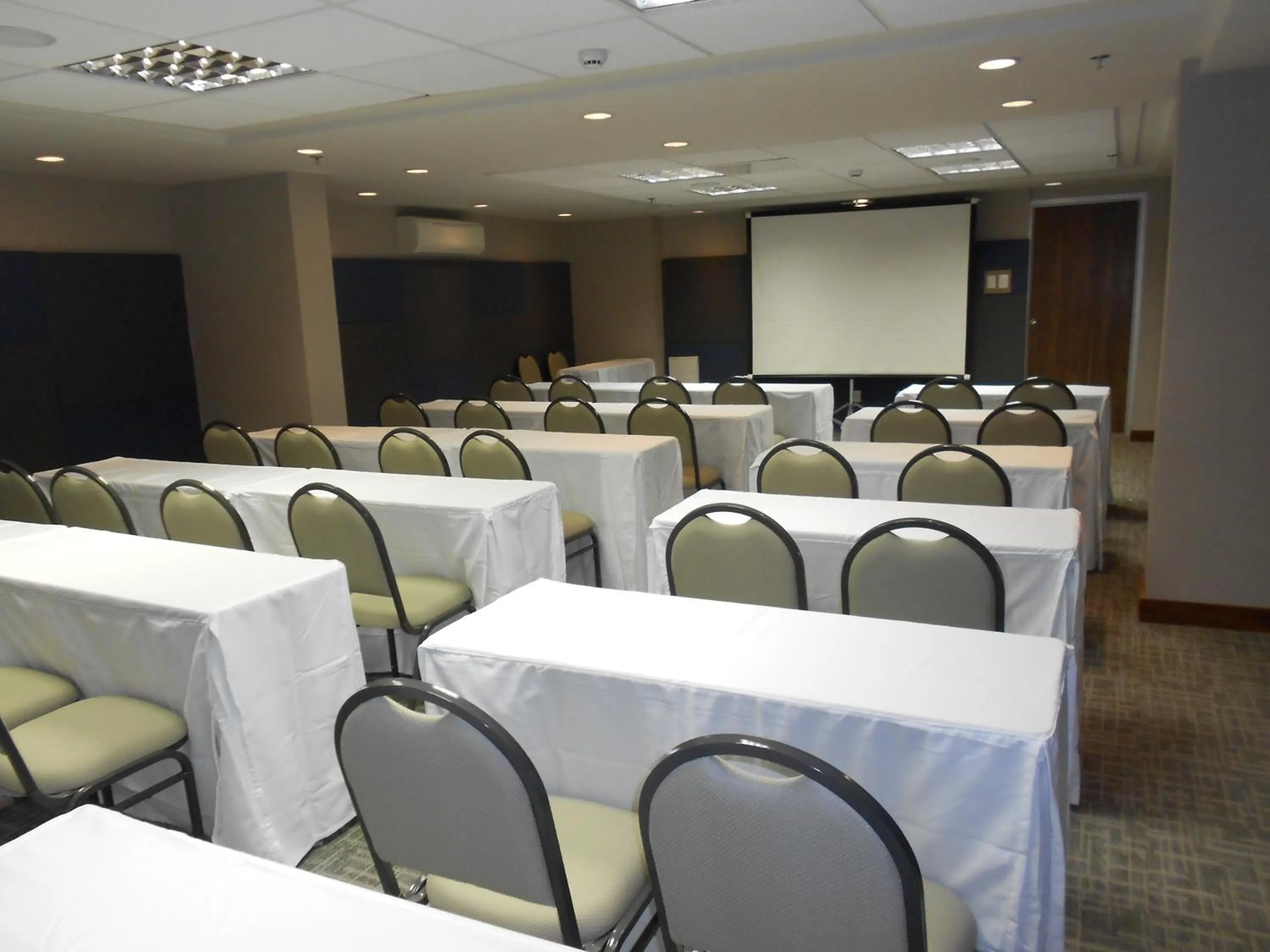 Business facilities in Sotero Hotel by Castelo Itaipava