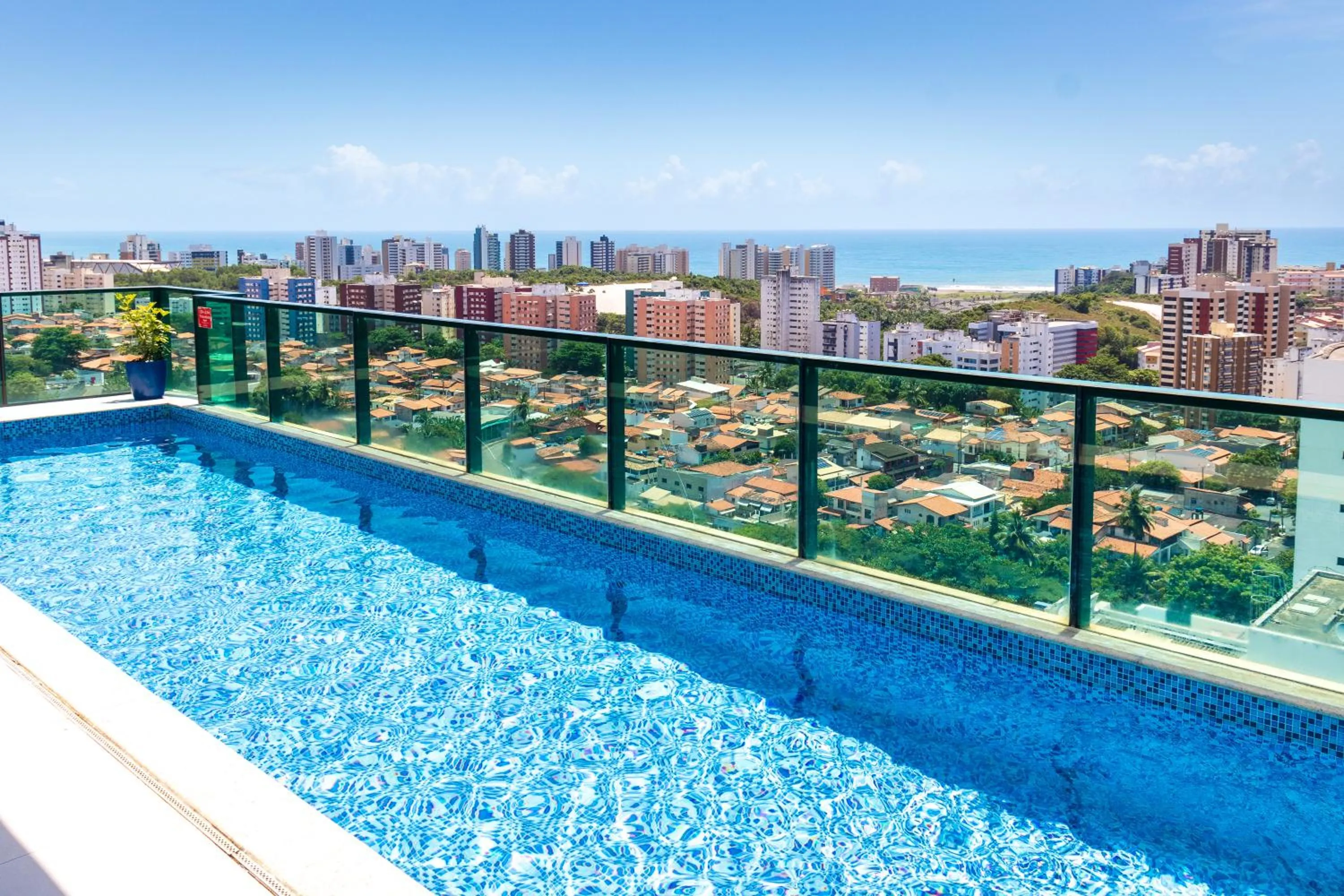 Pool view in Sotero Hotel by Castelo Itaipava