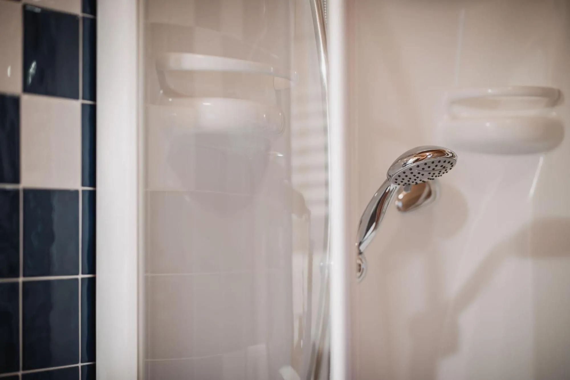 Shower in Nancy's Holiday Homes Dolomites