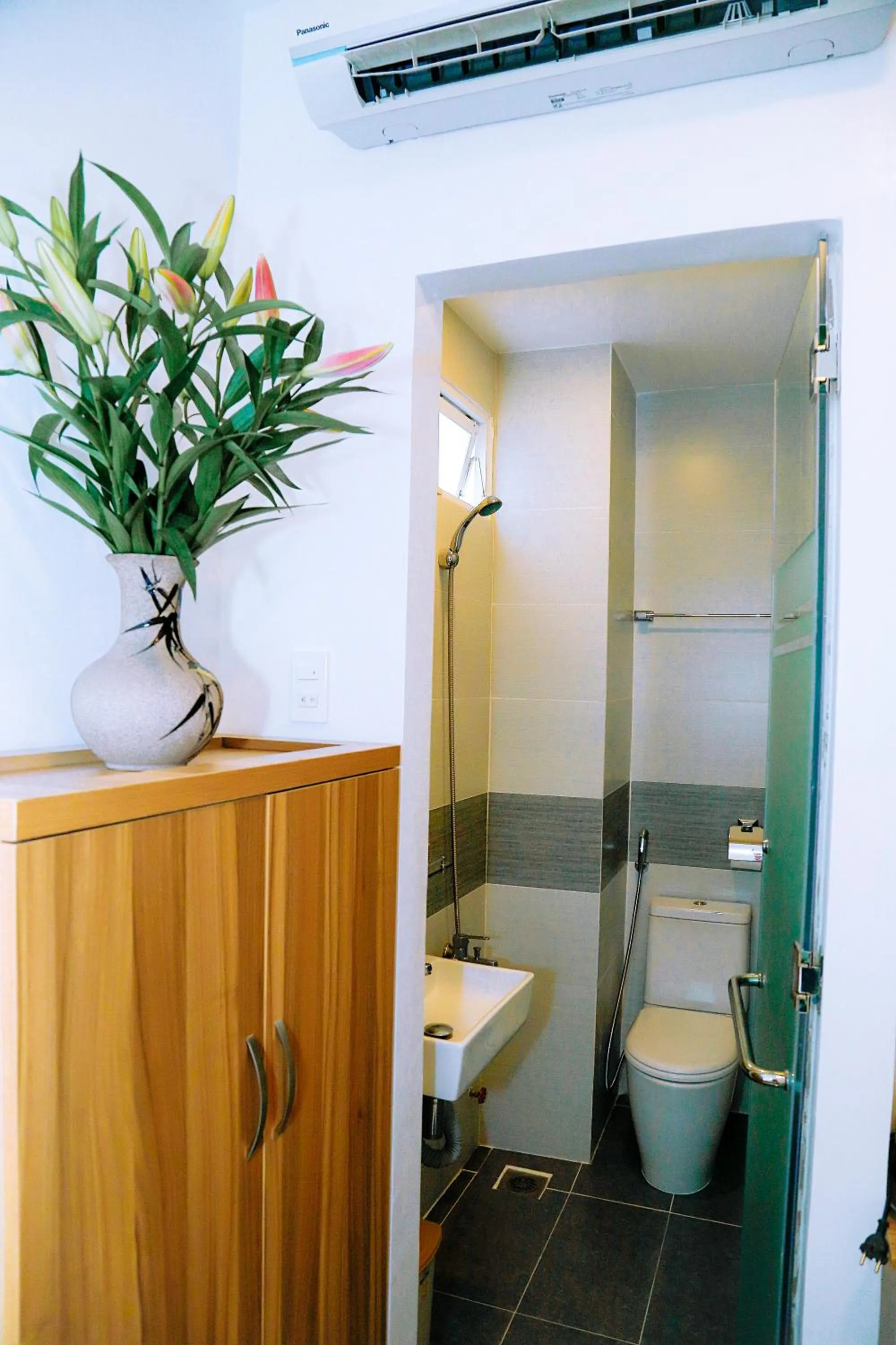 Louis Hotel - Bui Vien Walking Street