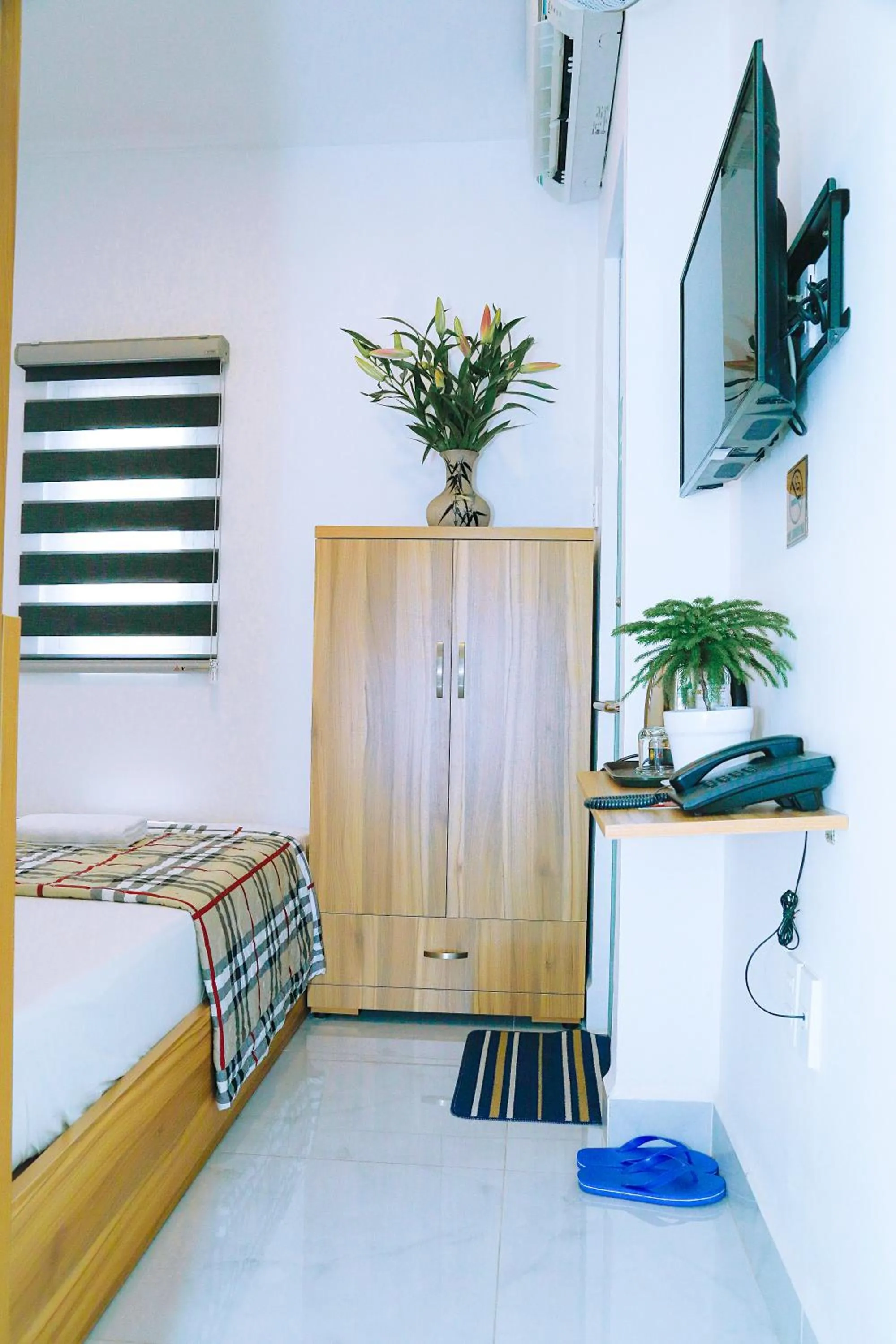 Bed in Louis Hotel - Bui Vien Walking Street