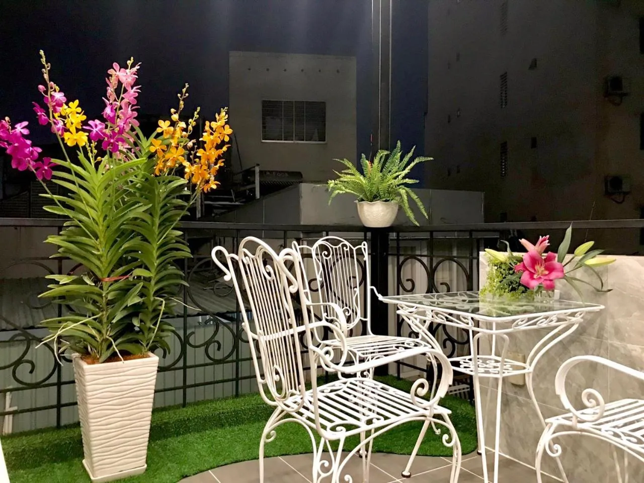 Property building in Louis Hotel - Bui Vien Walking Street