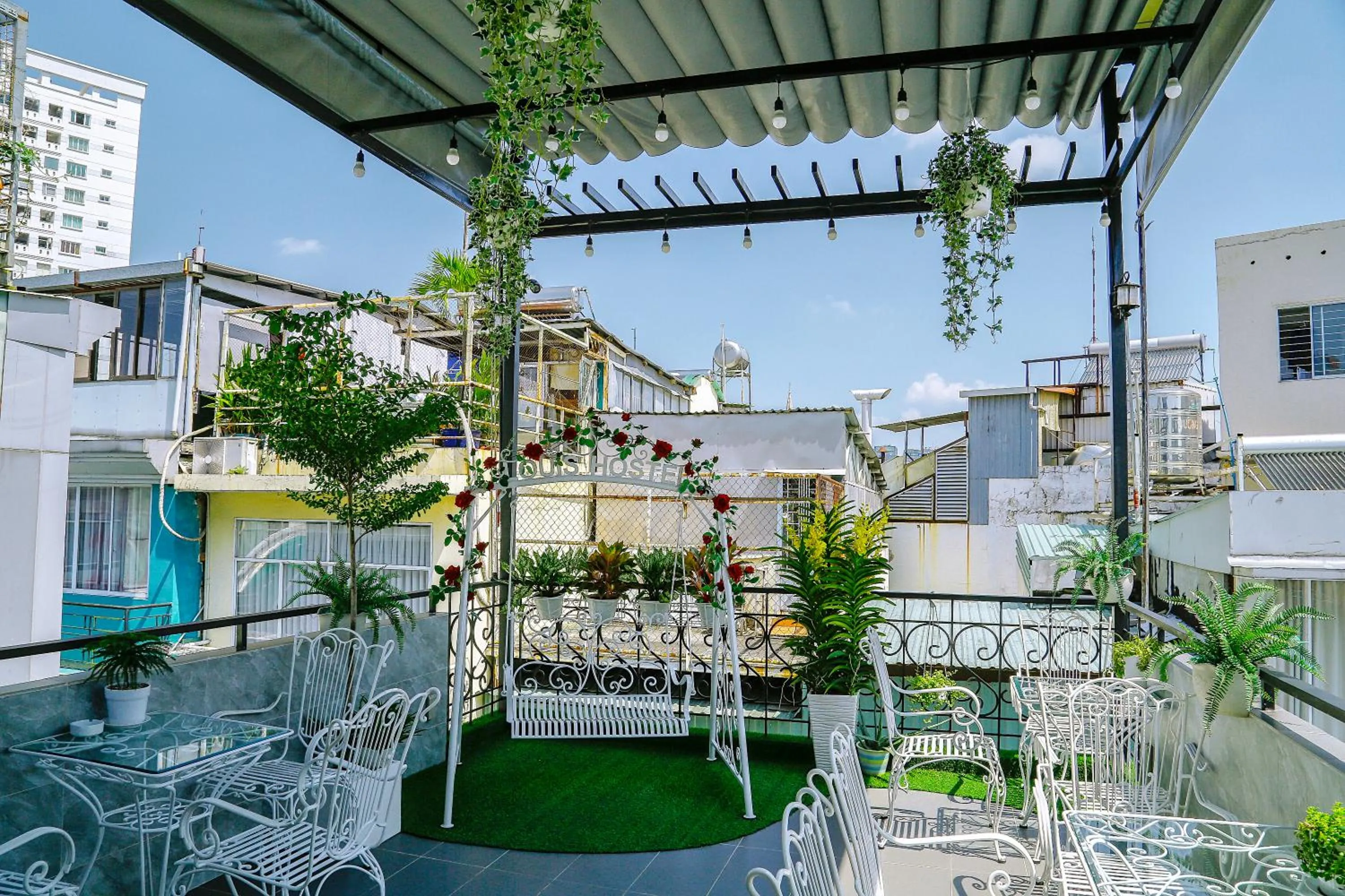 Louis Hotel - Bui Vien Walking Street