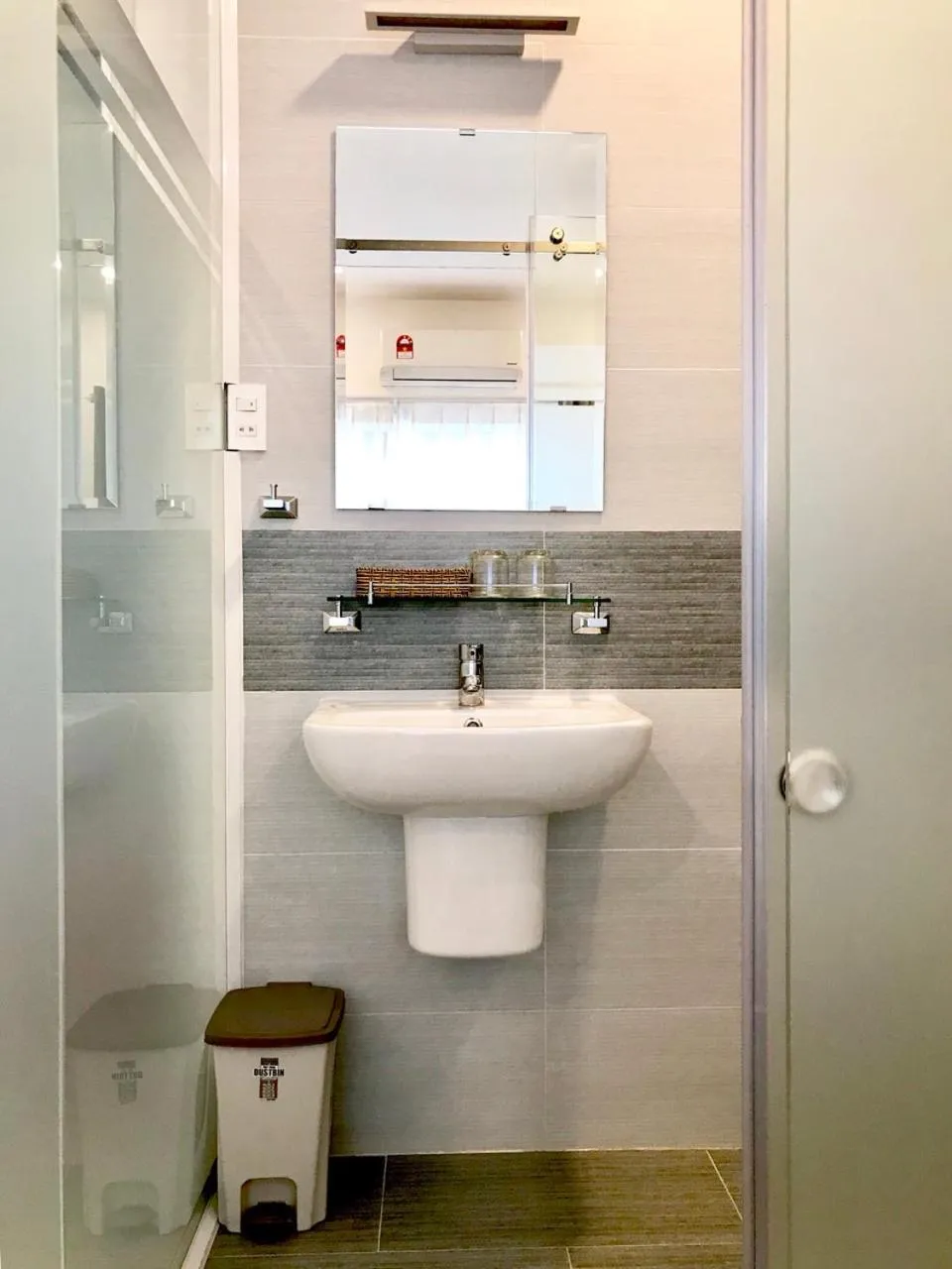 Louis Hotel - Bui Vien Walking Street