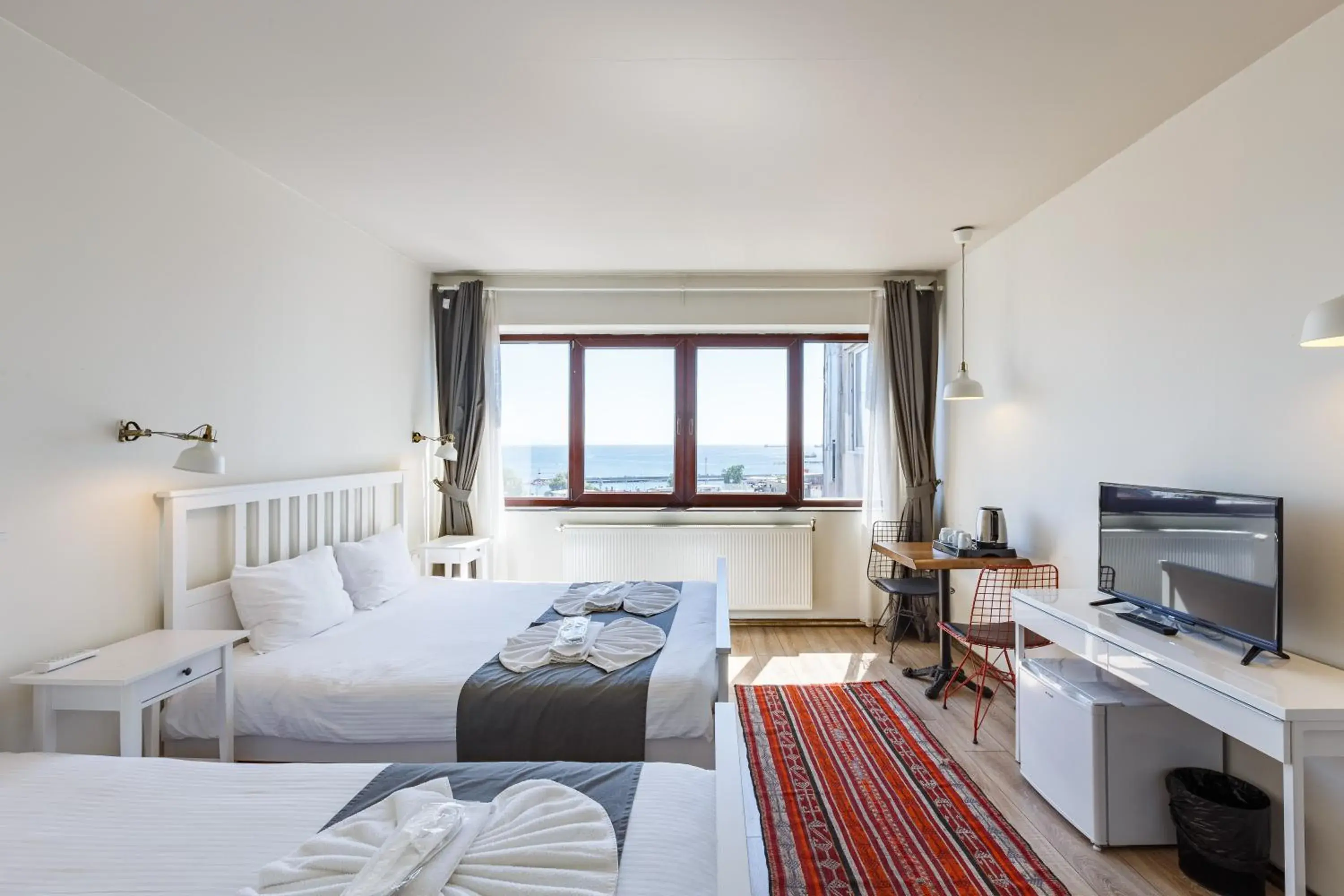 Triple Room with Sea View in Hotel Miro Mansion Old City Triple Room with Sea View in Hotel Miro Mansion Old City