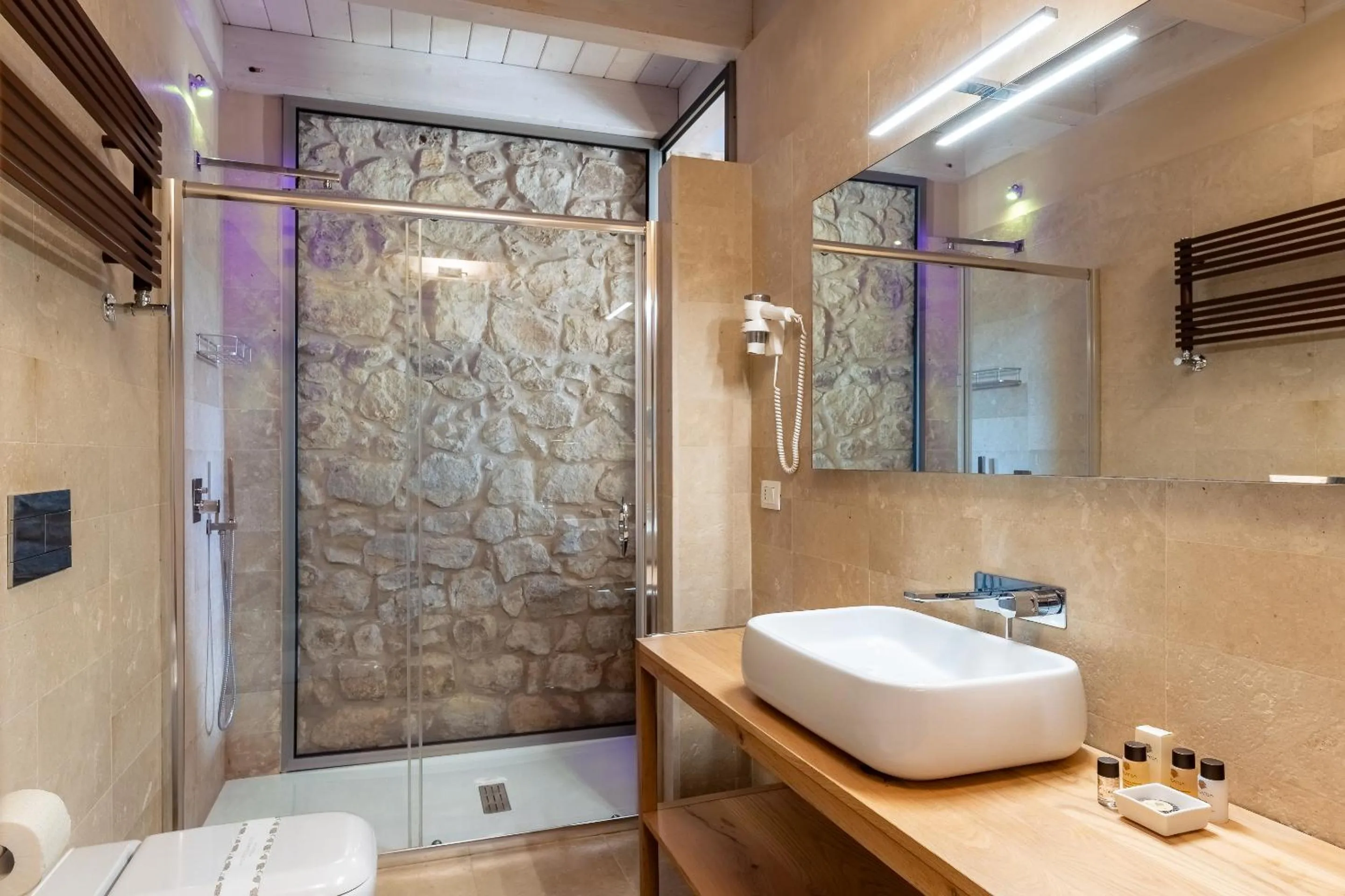 Bathroom in Ballium Luxury Relais