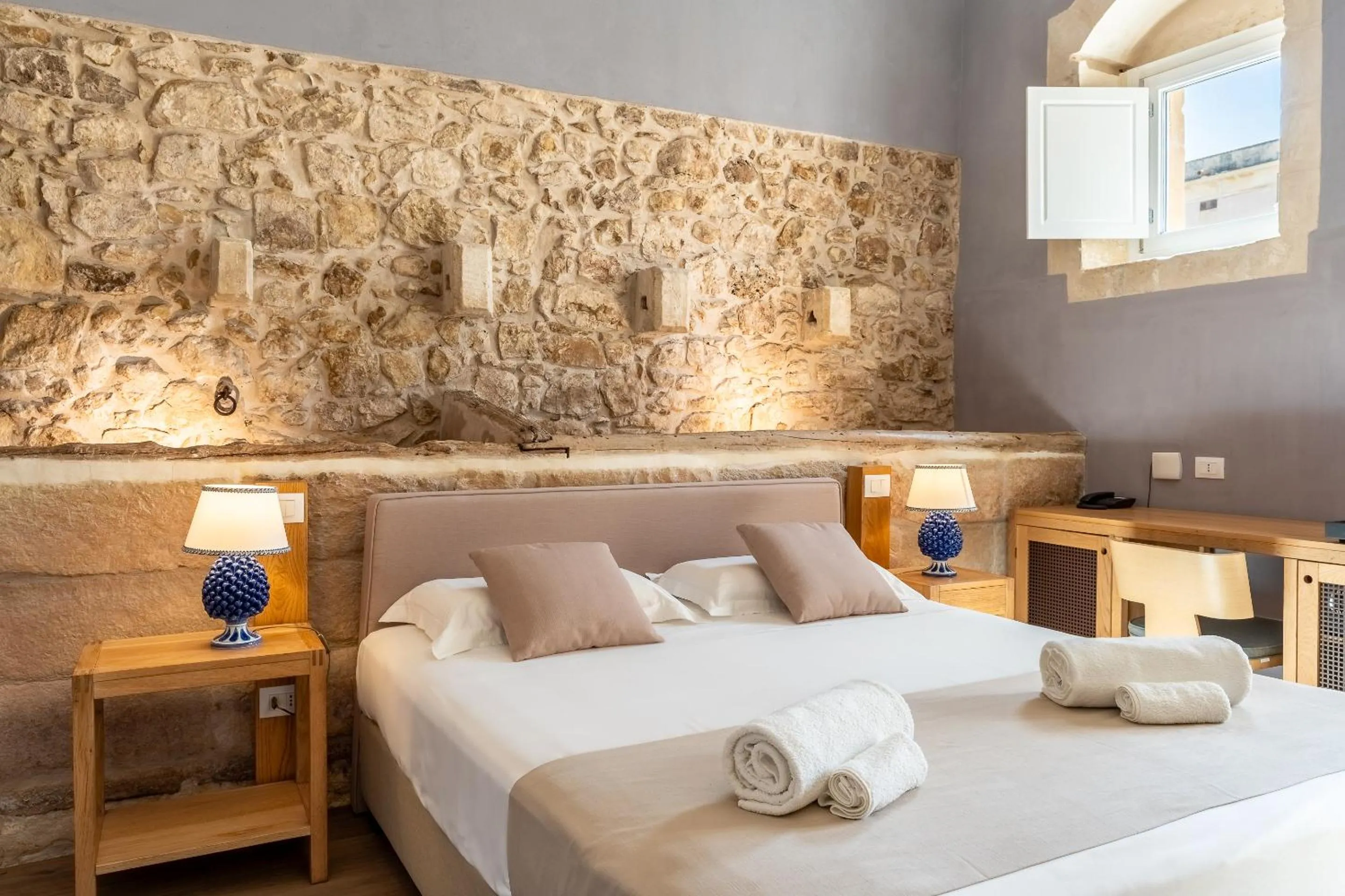 Bedroom, Bed in Ballium Luxury Relais