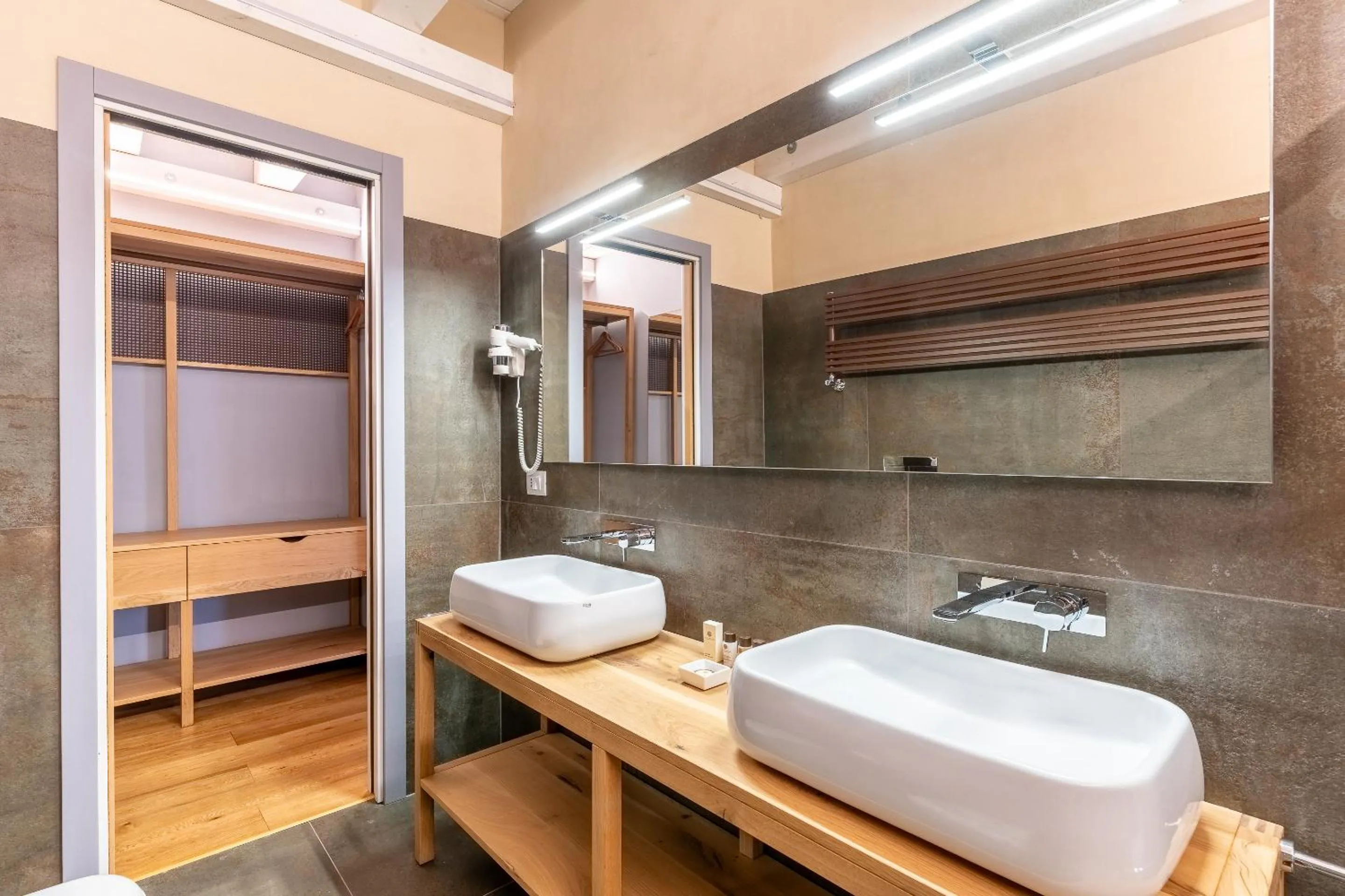 Bathroom in Ballium Luxury Relais