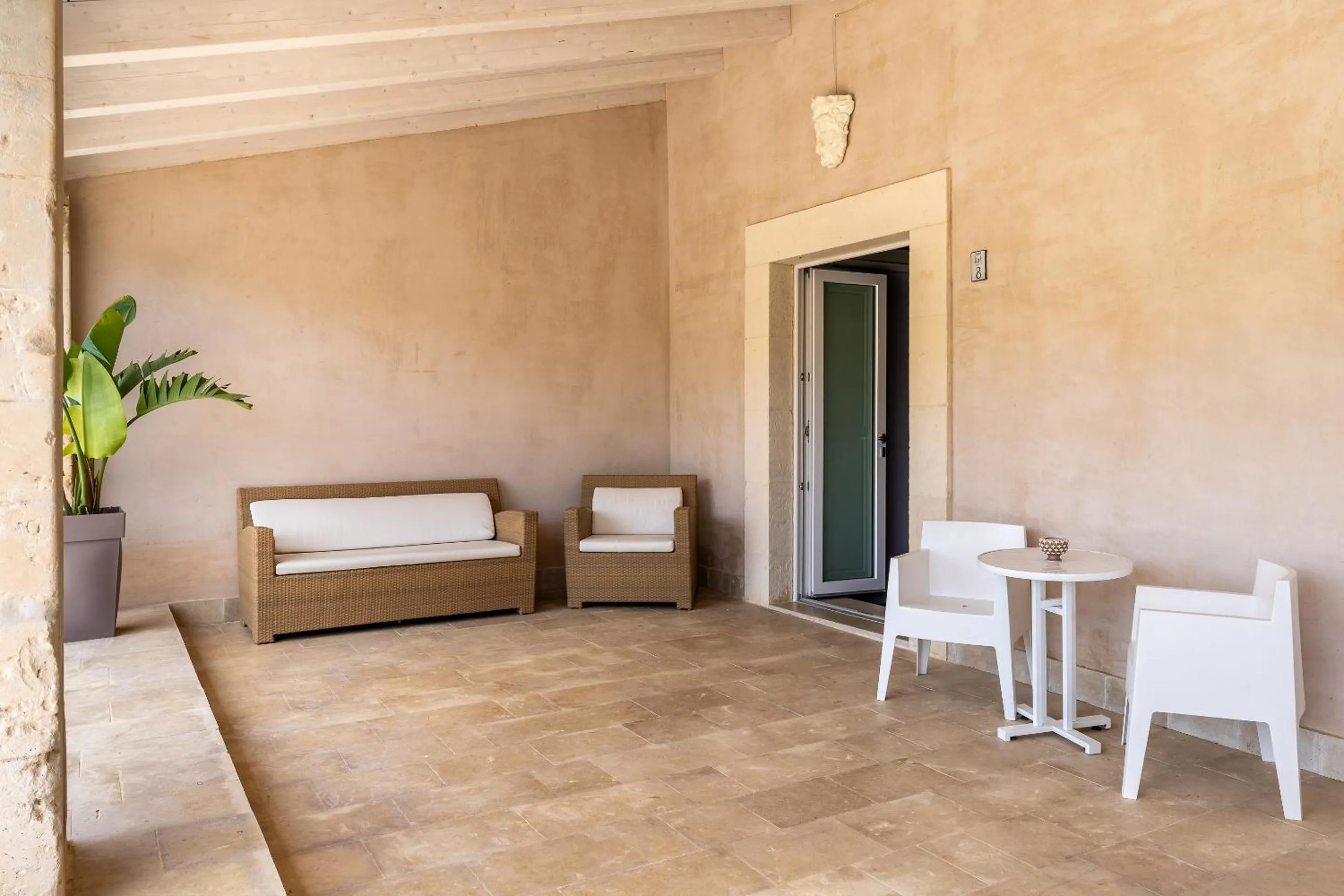 Patio in Ballium Luxury Relais