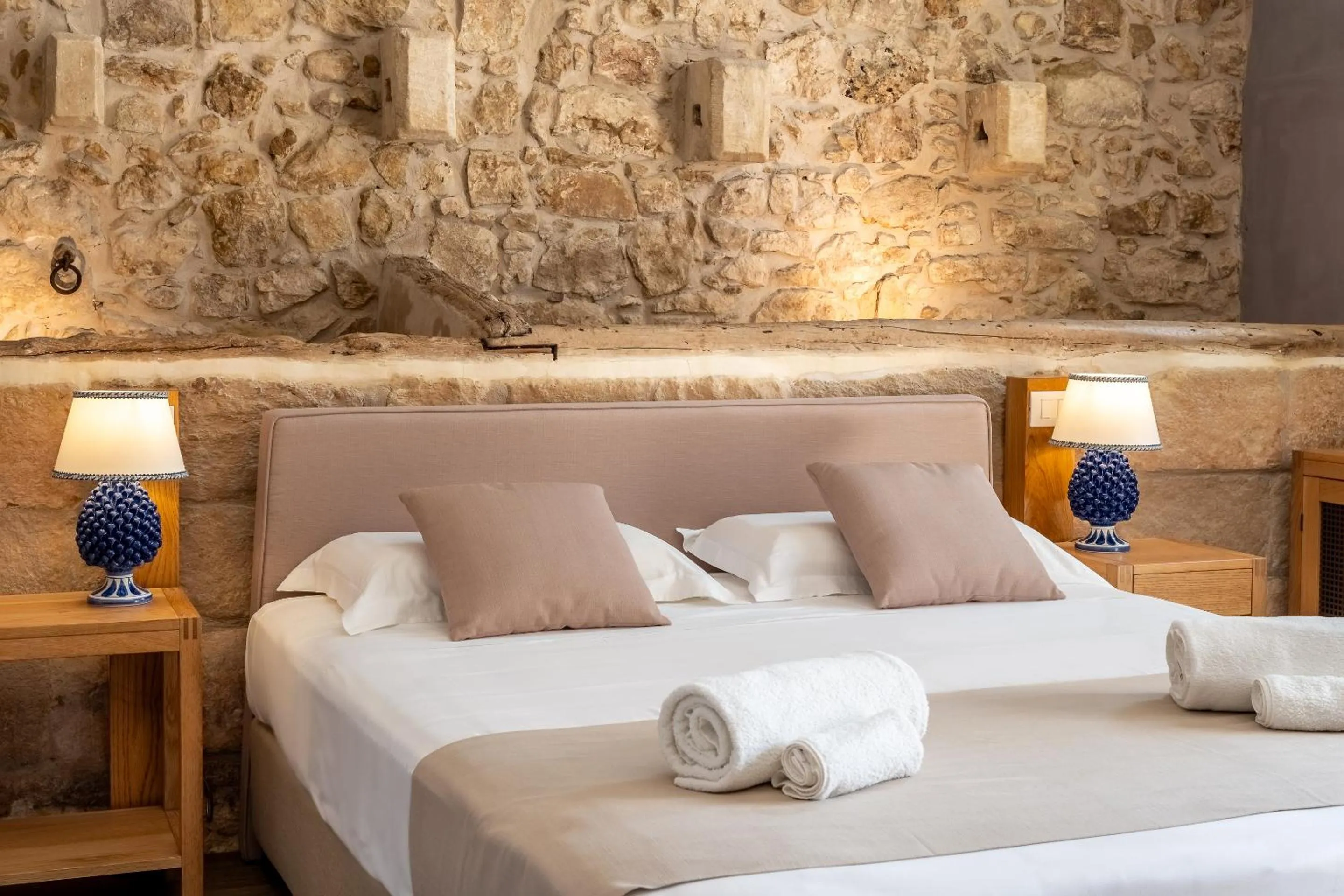 Bed in Ballium Luxury Relais