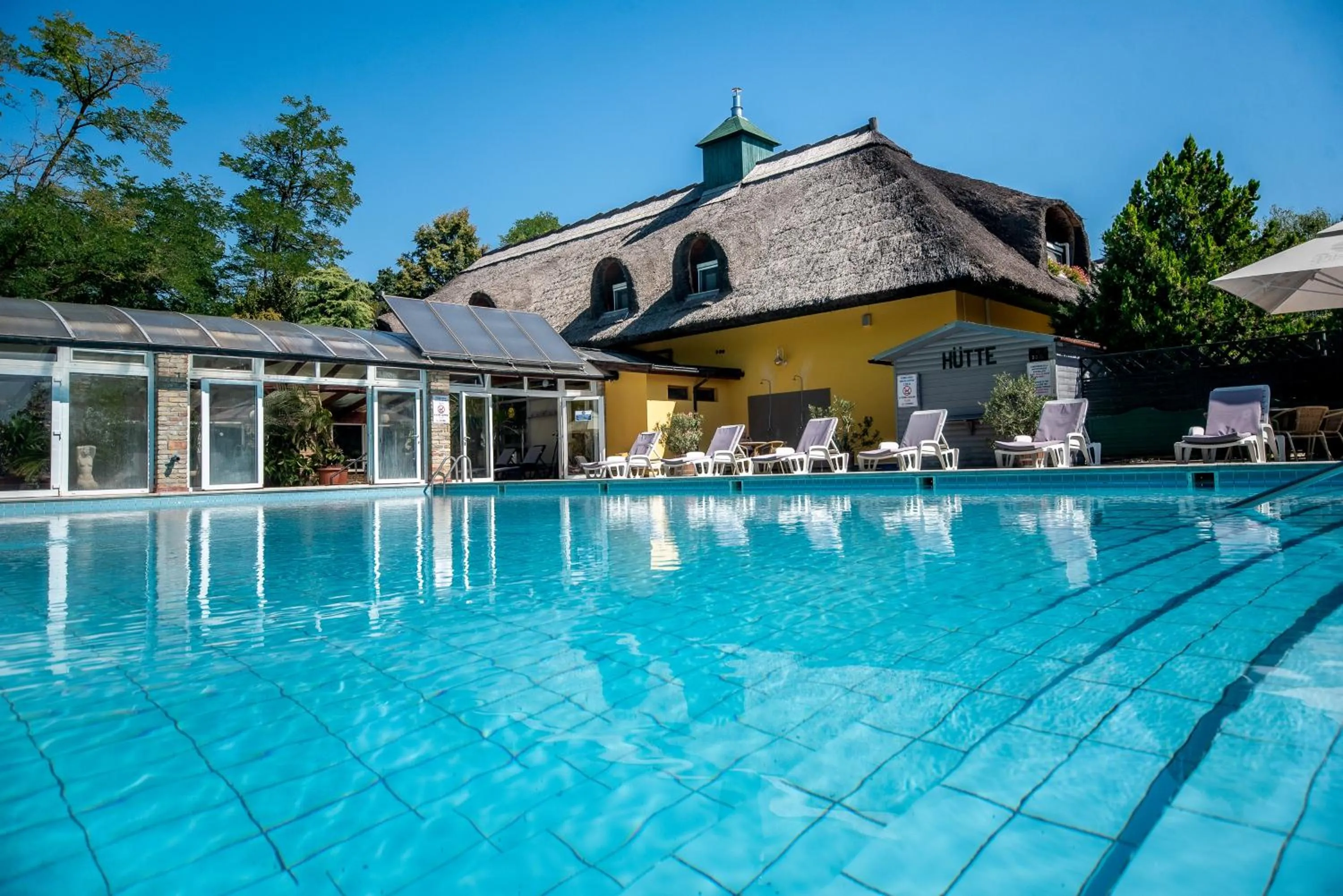 Swimming pool in Nyerges Hotel Termál Superior