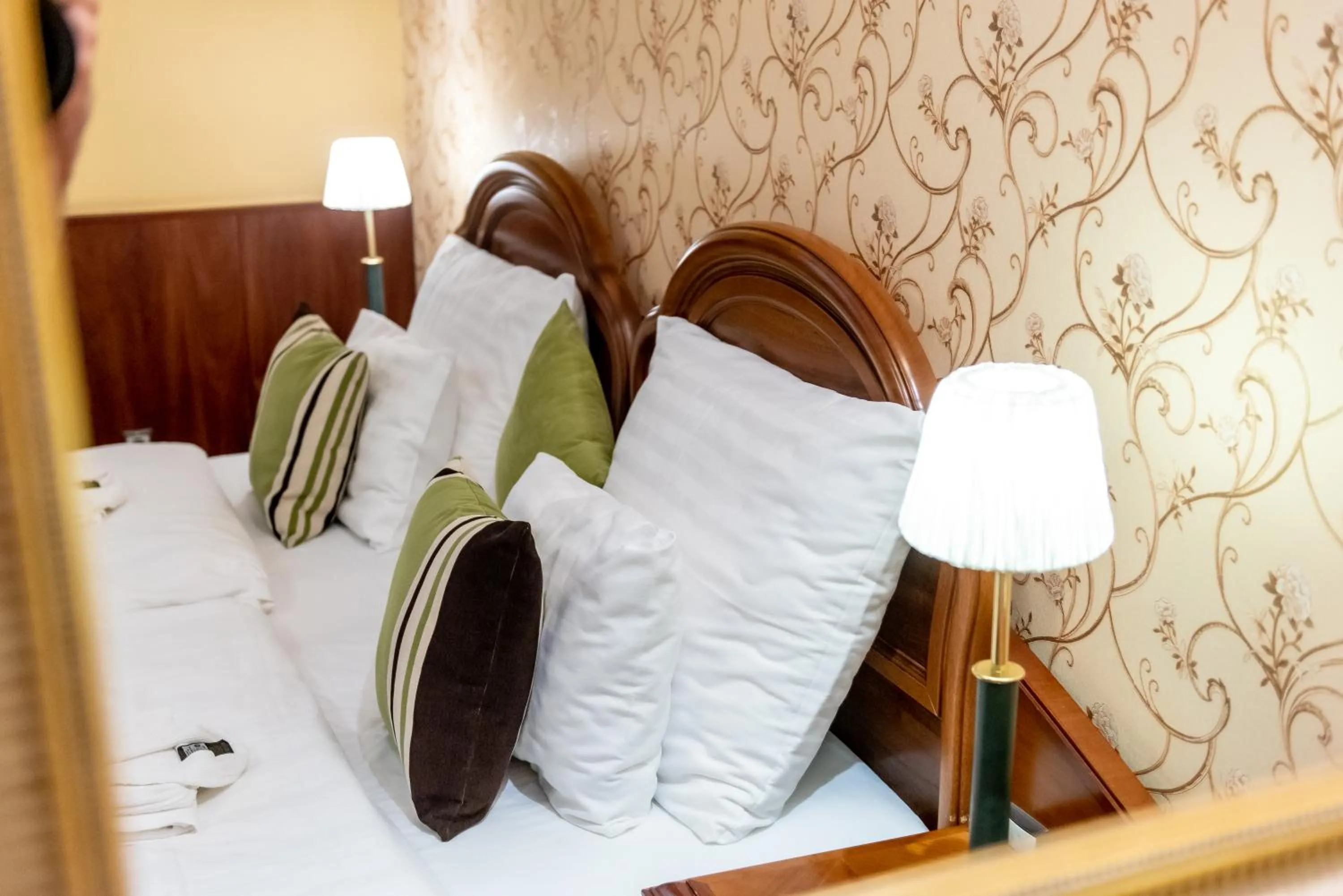 Photo of the whole room, Bed in Nyerges Hotel Termál Superior