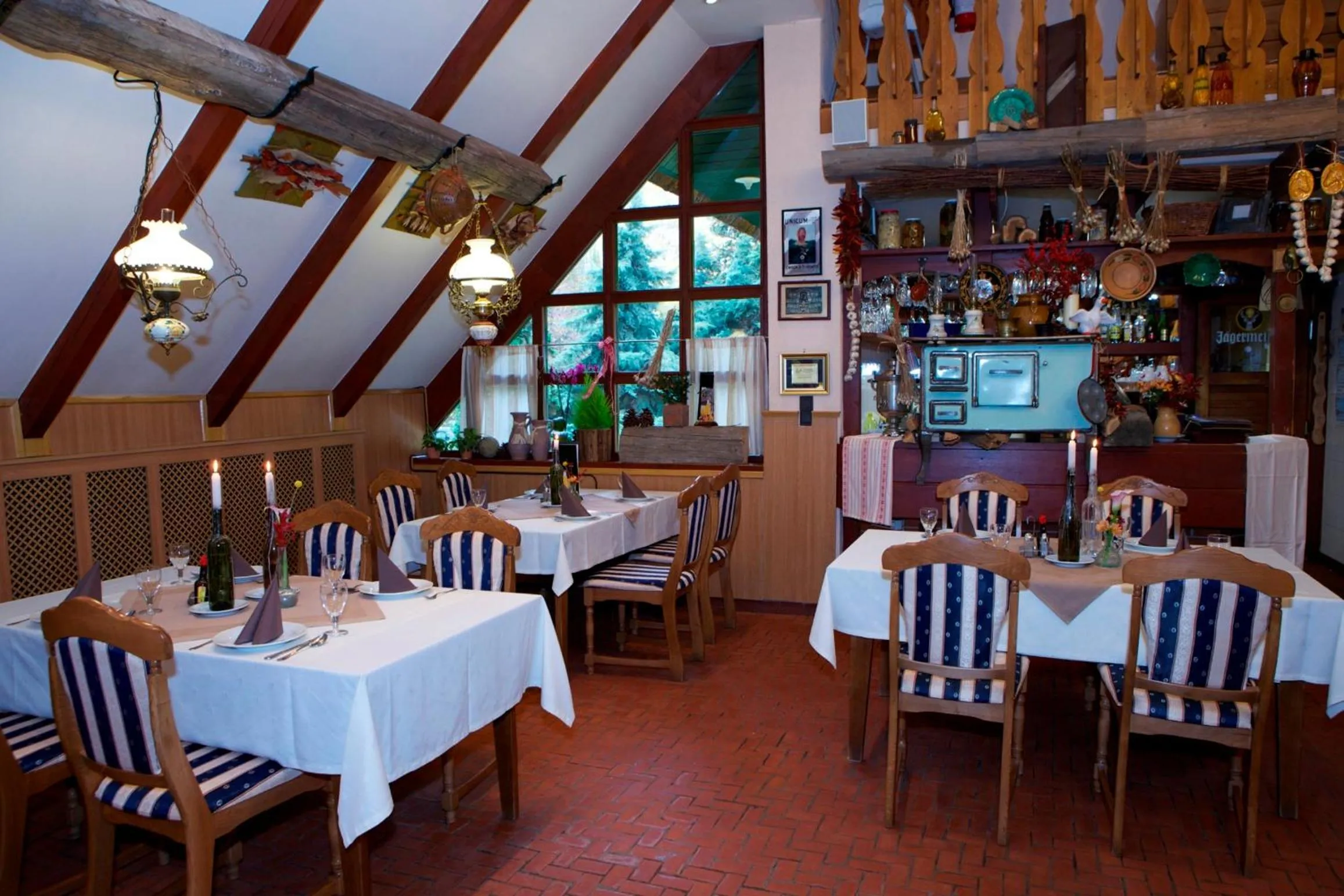 Restaurant/places to eat in Nyerges Hotel Termál Superior