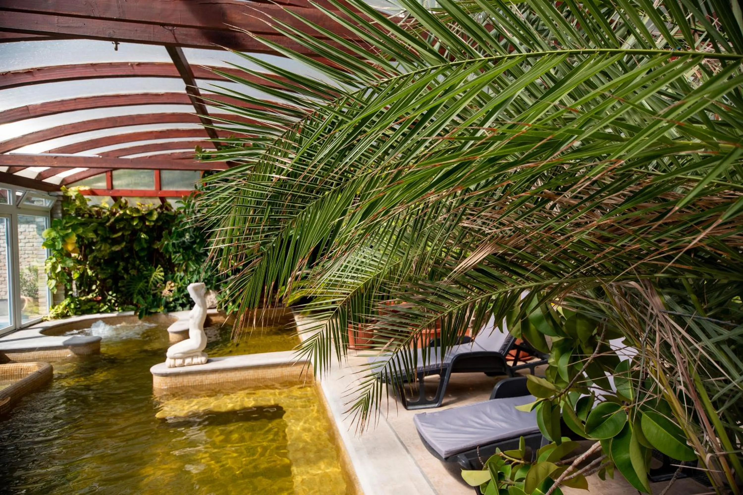 Hot Spring Bath in Nyerges Hotel Termál Superior