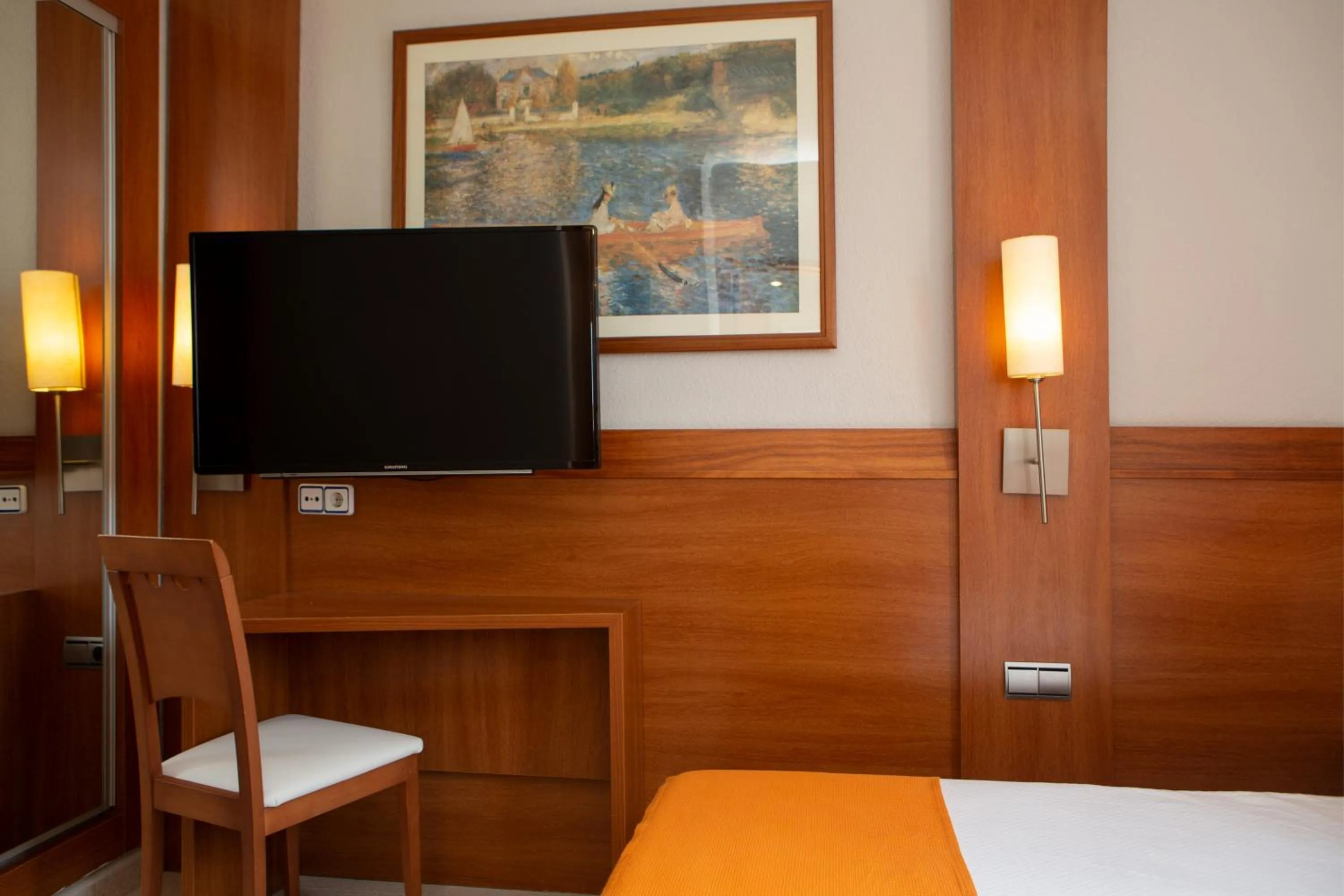 TV and multimedia in Mix Peymar