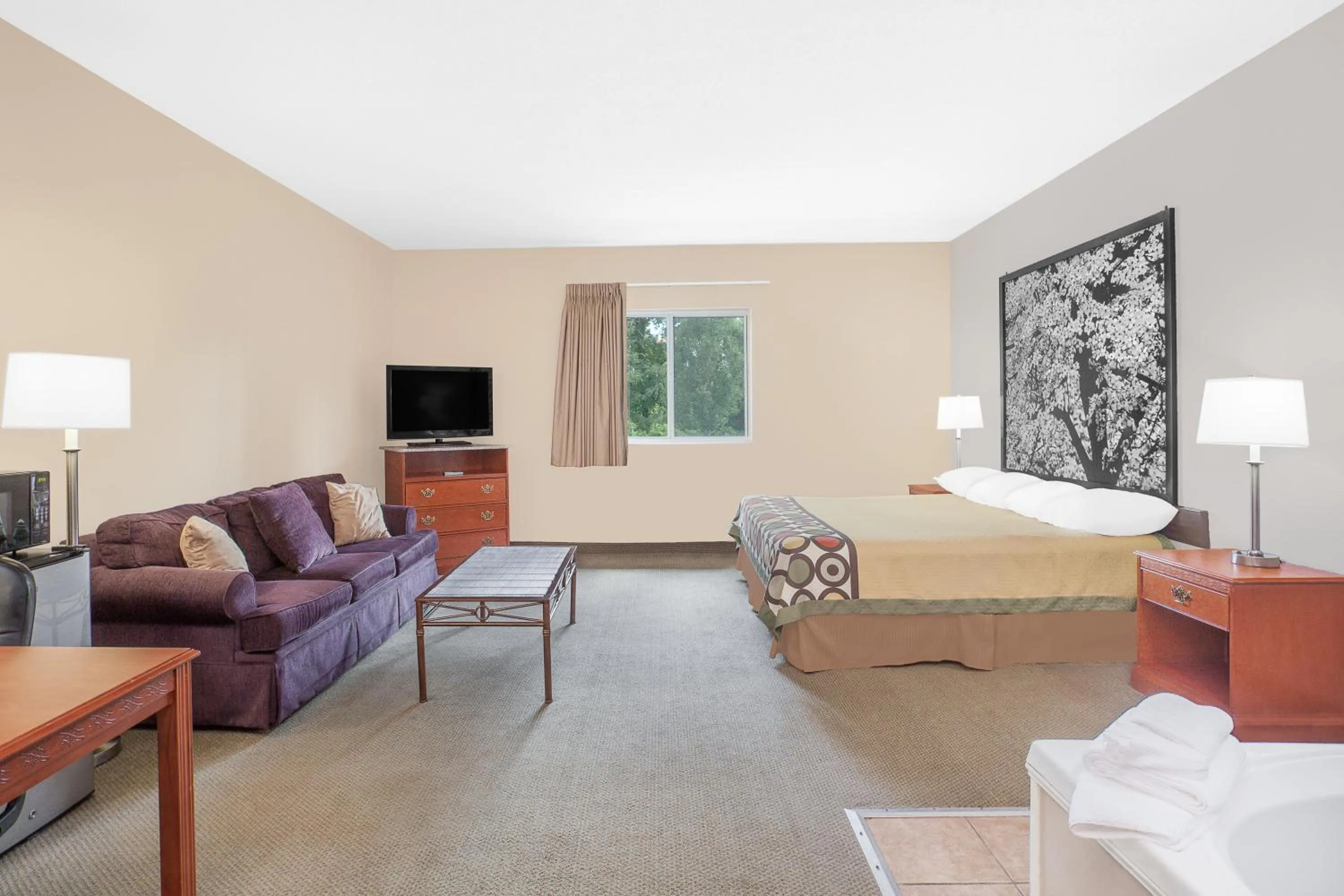 Bedroom, Bed in Super 8 by Wyndham Central City