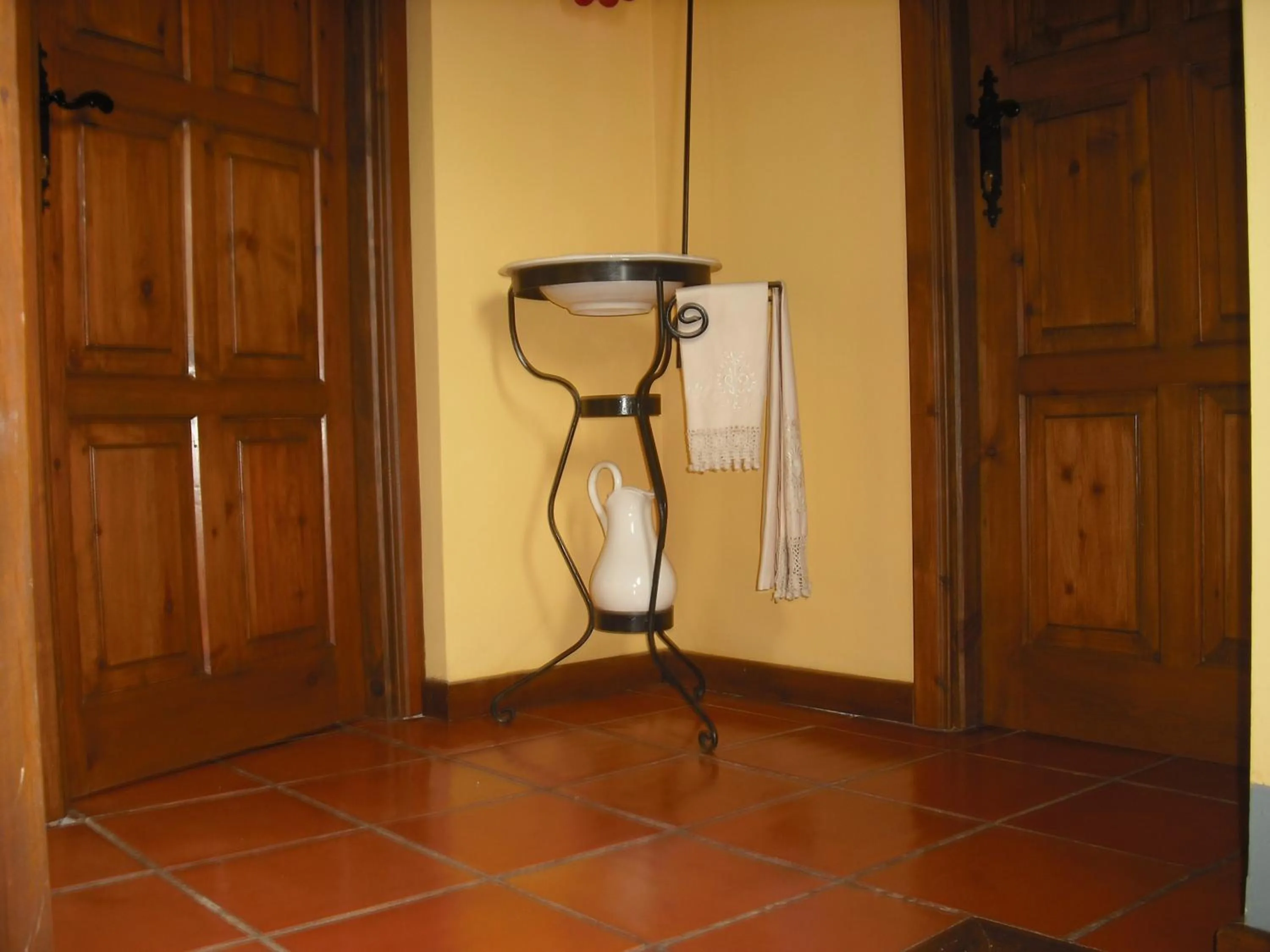 Decorative detail in Casa de Oria