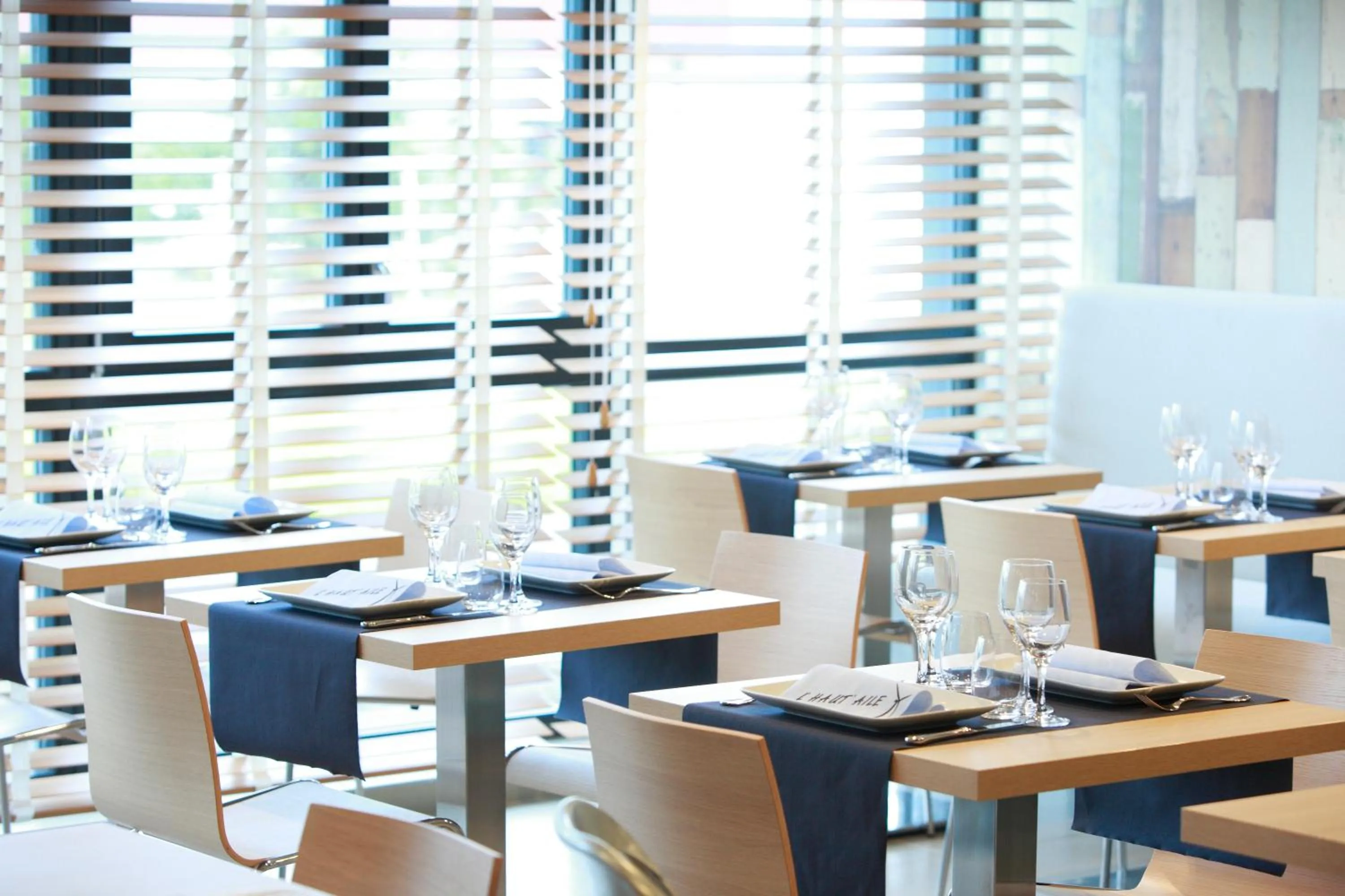 Restaurant/places to eat in The Originals City, L'Haut' Aile, Coquelles-Calais Tunnel s/Manche L'HAUTAILE