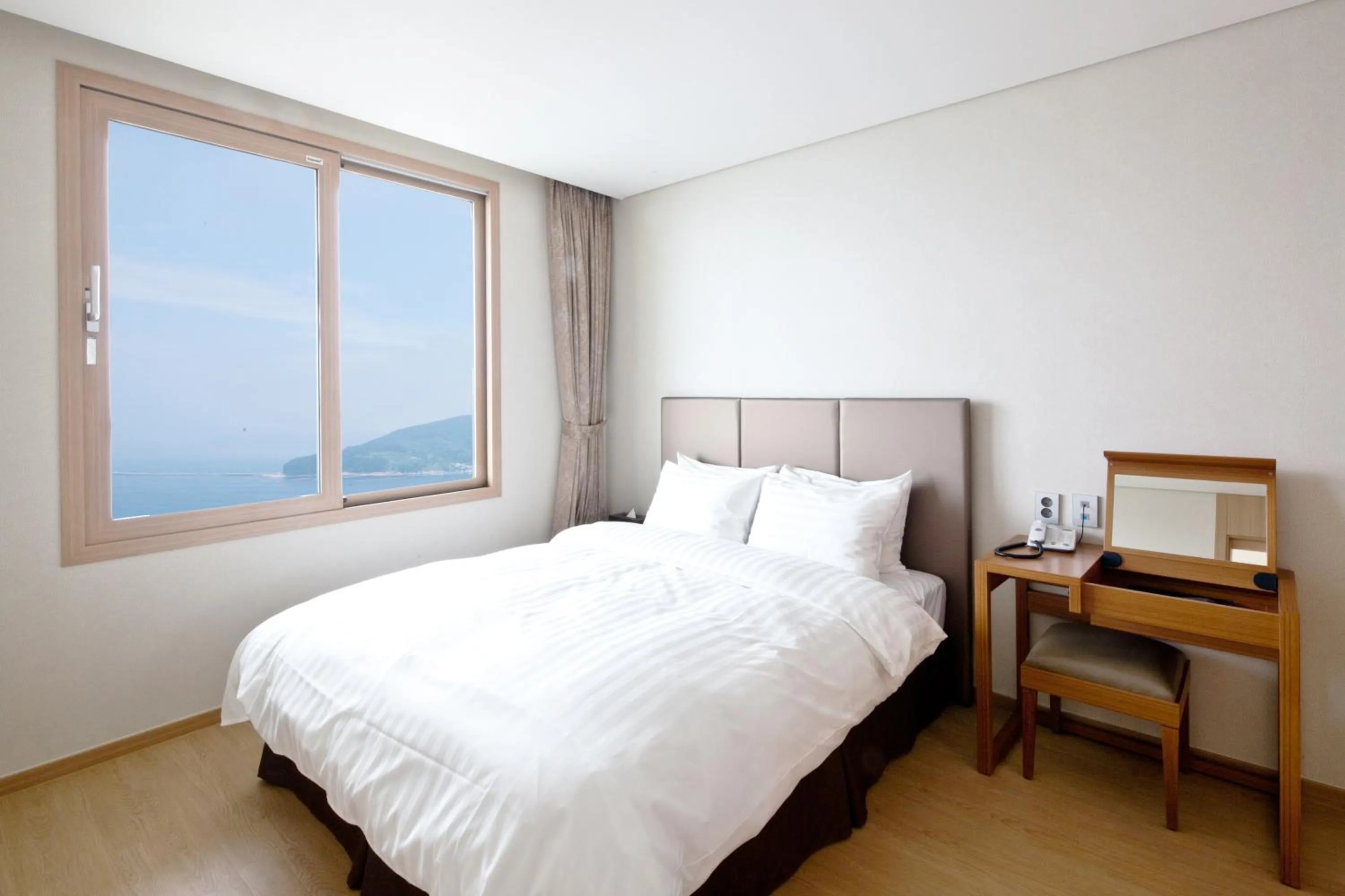 Bed in Sono Calm Geoje