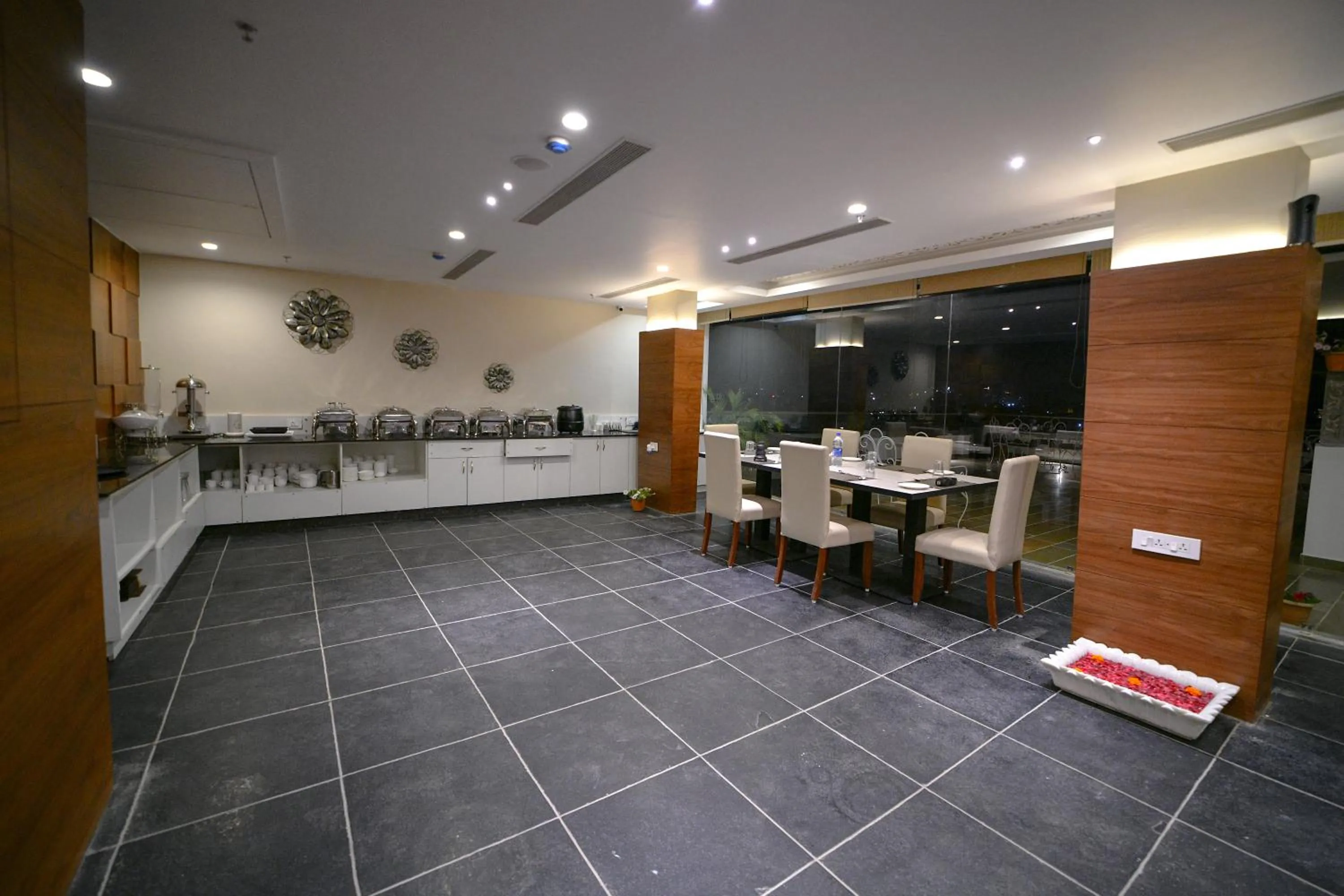 Restaurant/places to eat in The Ramvilas - A Rooftop Pichola Lake View Hotel