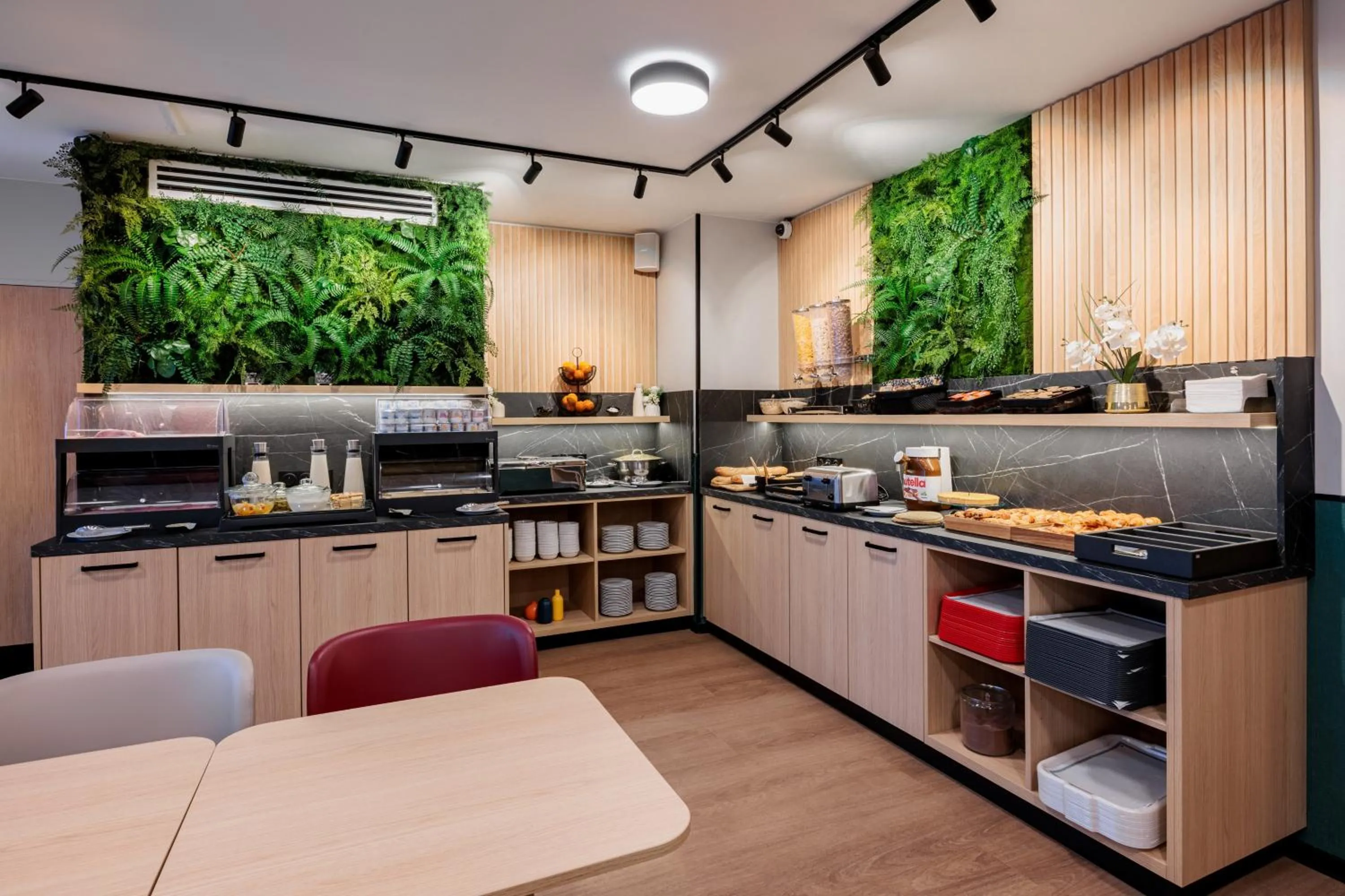 Breakfast in Residence du Parc - Val D'Europe