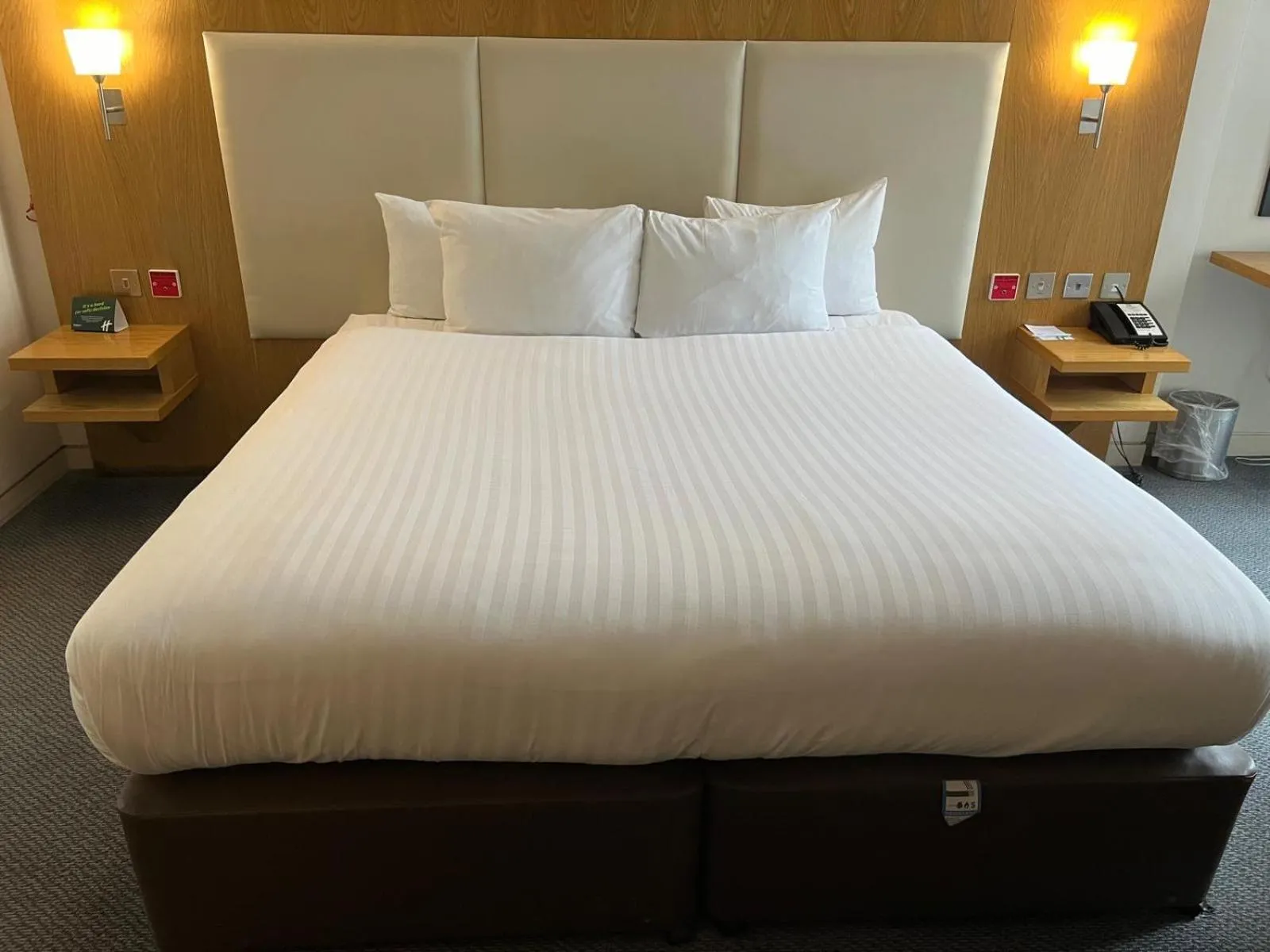 Bed in Holiday Inn Sittingbourne by IHG