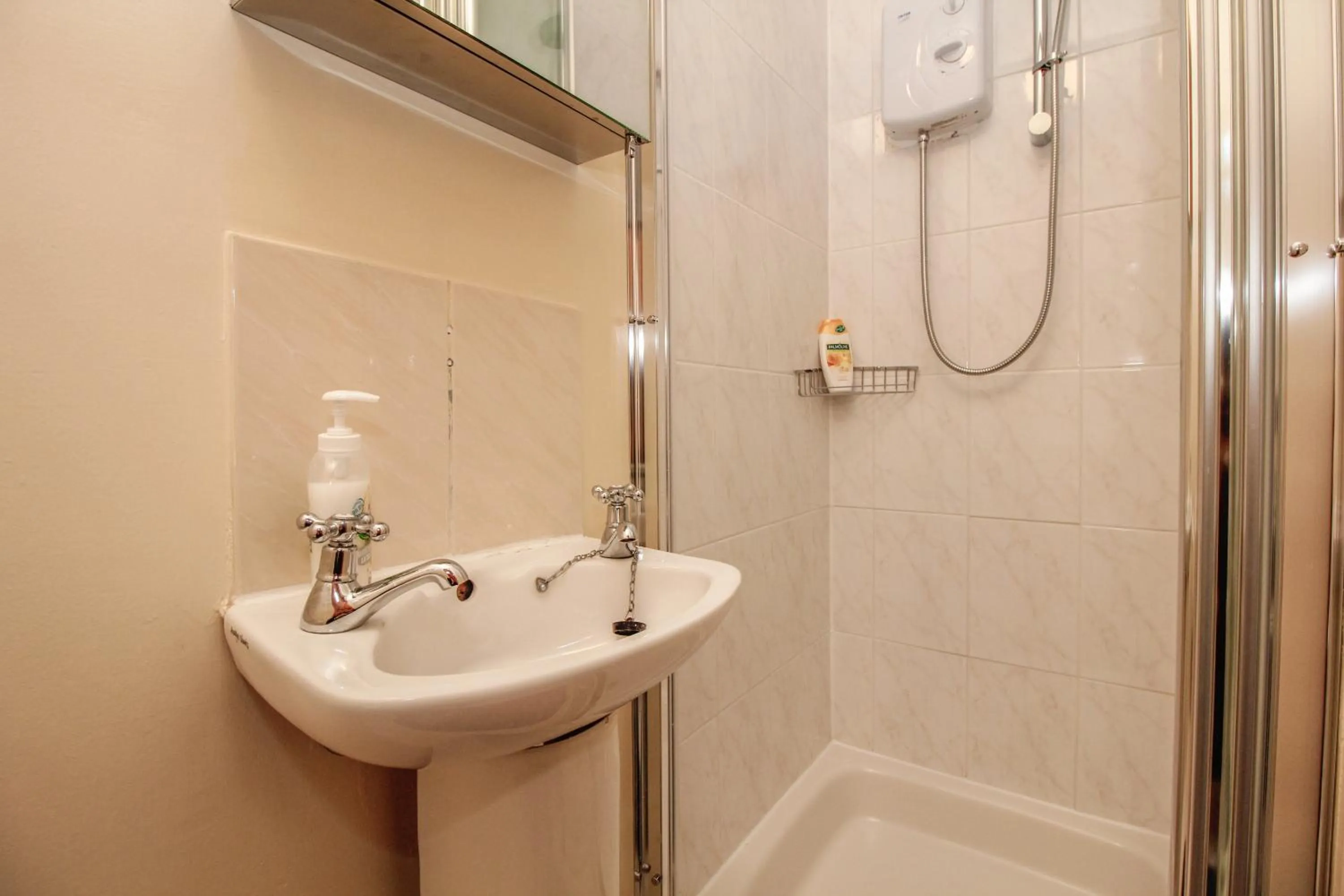 Bathroom in Harris Guest Accommodation