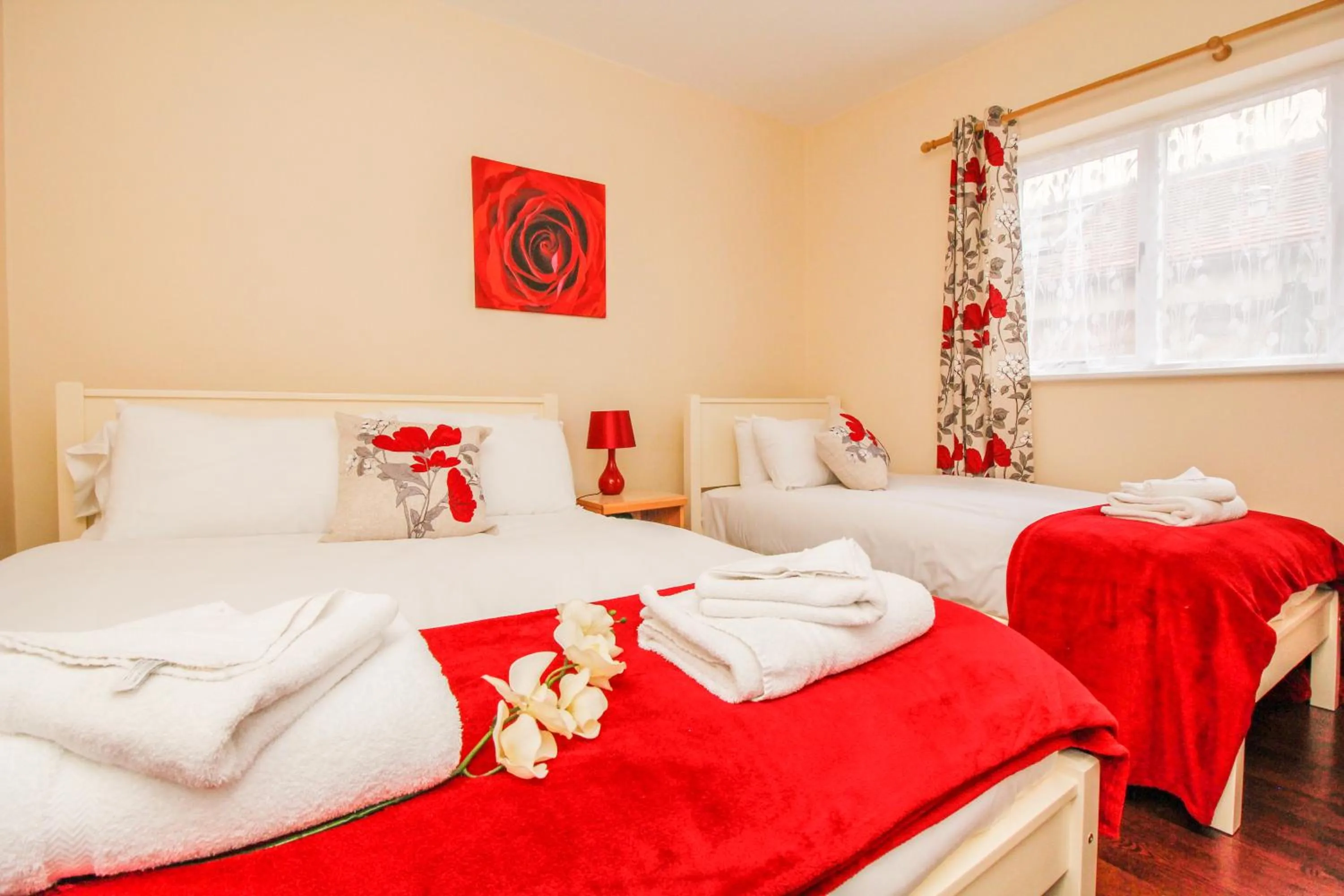 Day, Bed in Harris Guest Accommodation