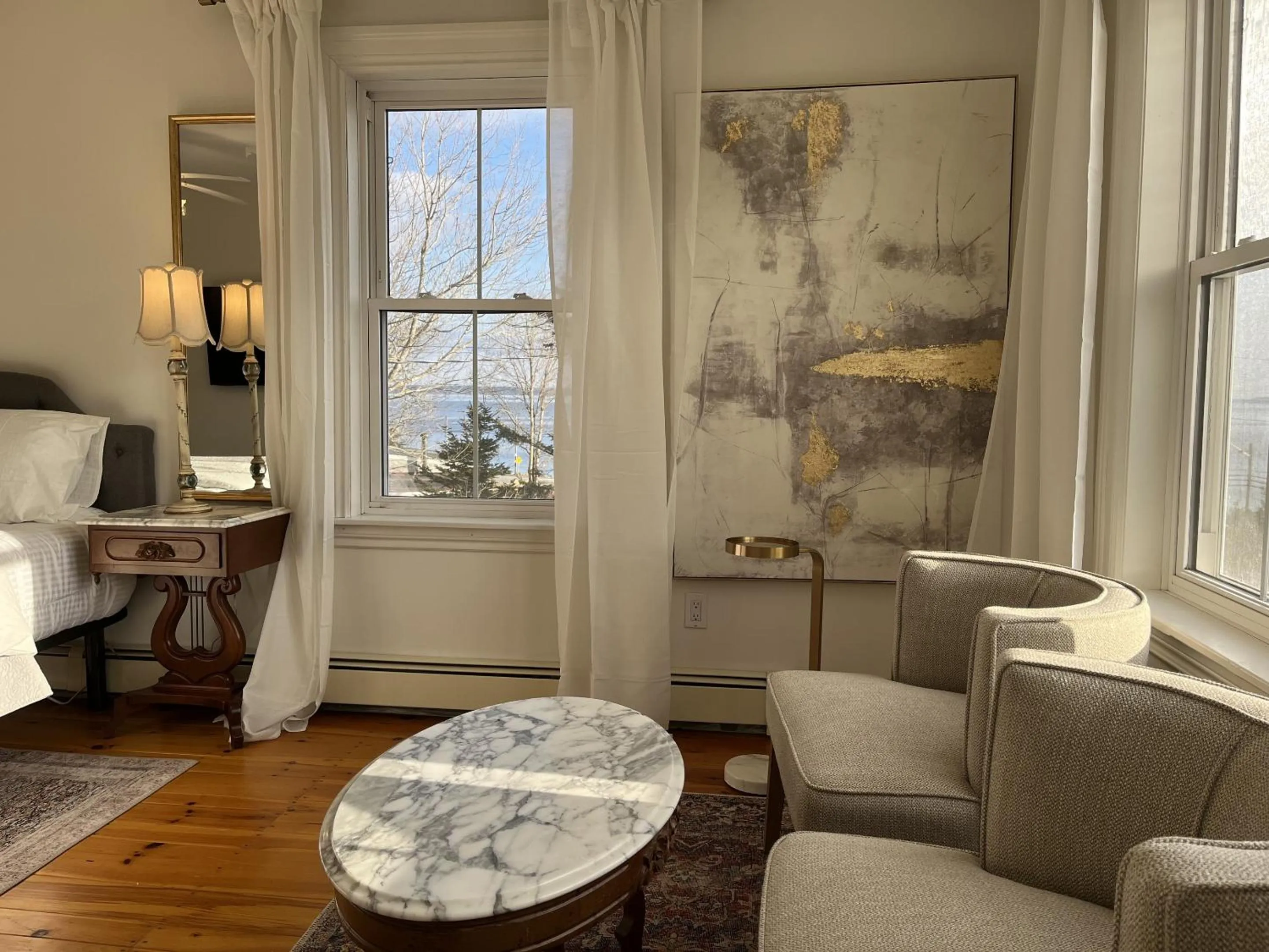 Bedroom in Surfside Inn