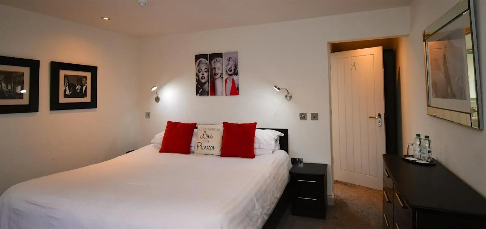 Tudor Lodge Bed & Breakfast