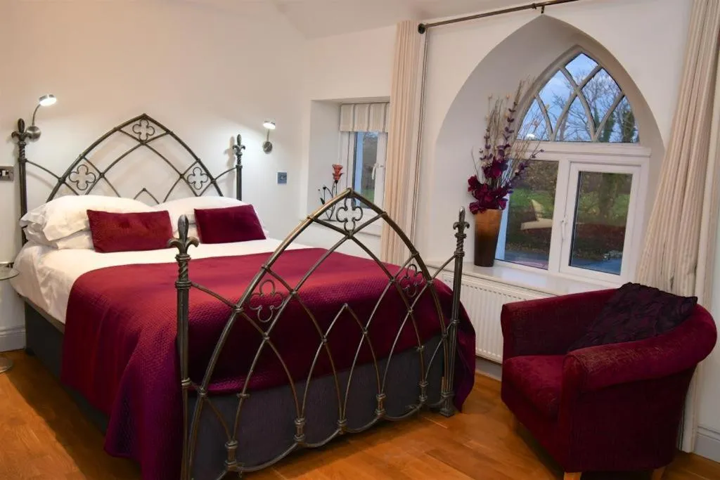 Tudor Lodge Bed & Breakfast