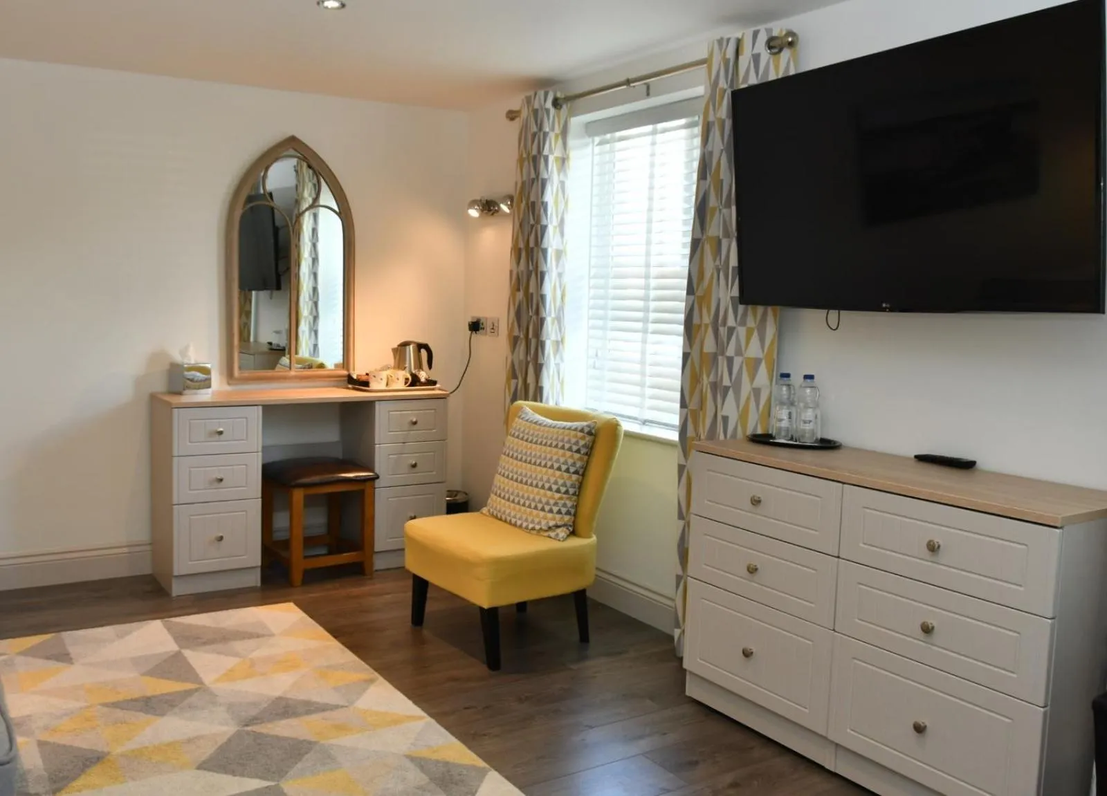 Tudor Lodge Bed & Breakfast