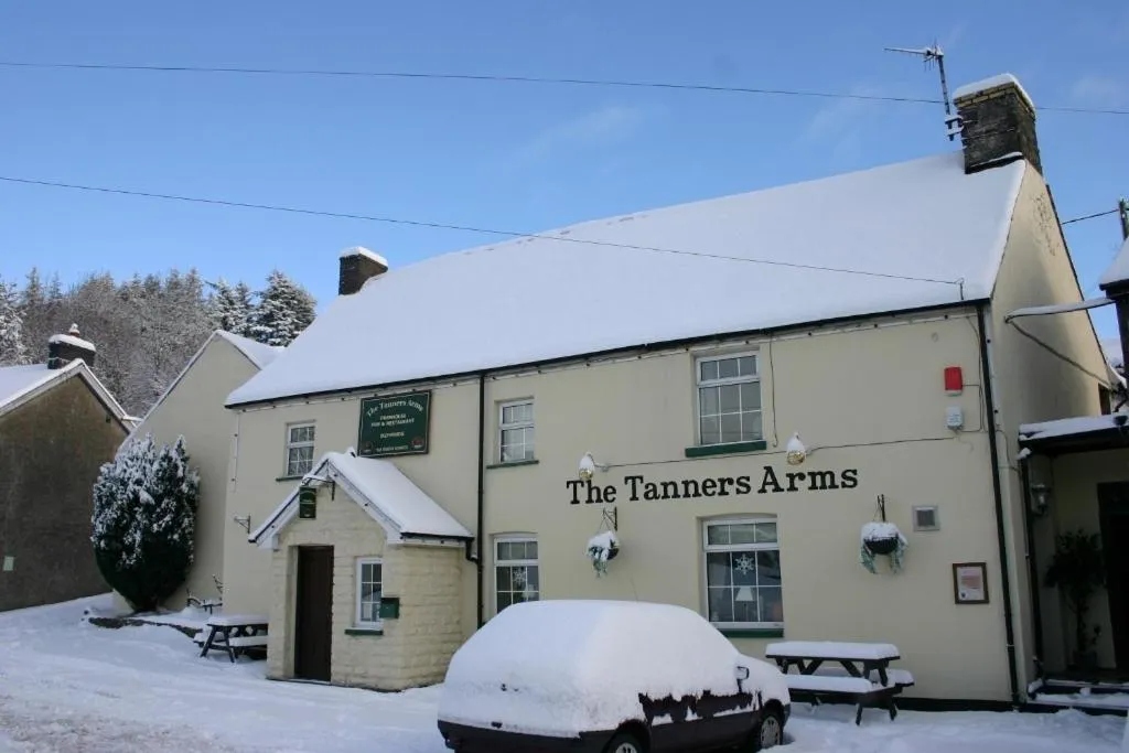 Facade/entrance in The Tanners Arms