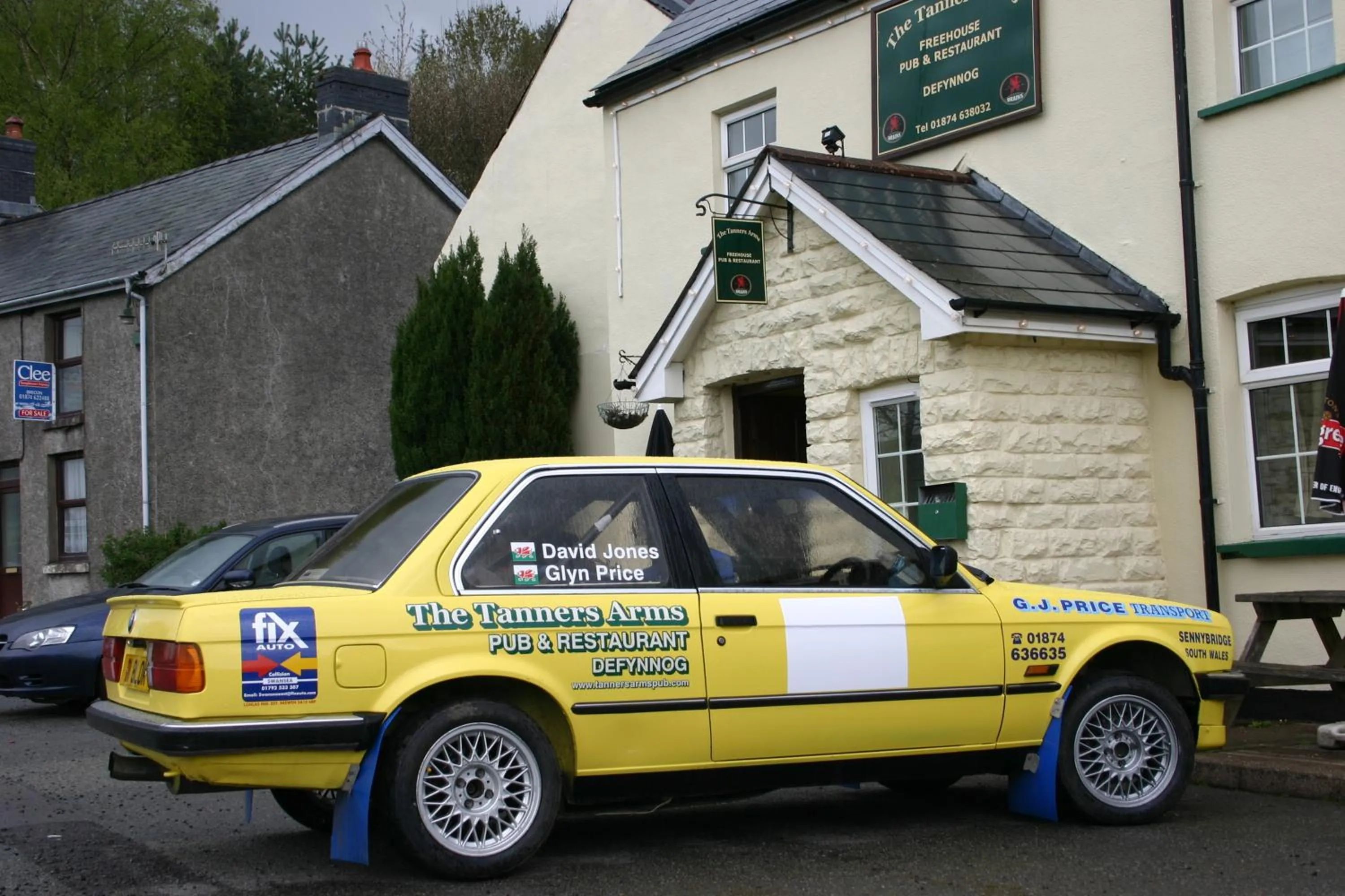 Facade/entrance in The Tanners Arms