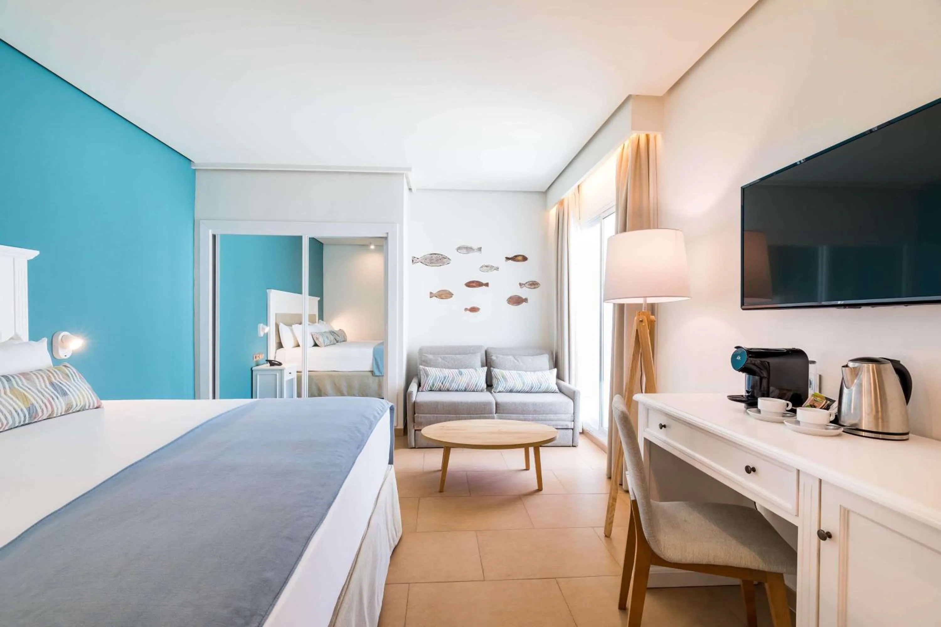 Bedroom, Bed in Occidental Torremolinos Playa