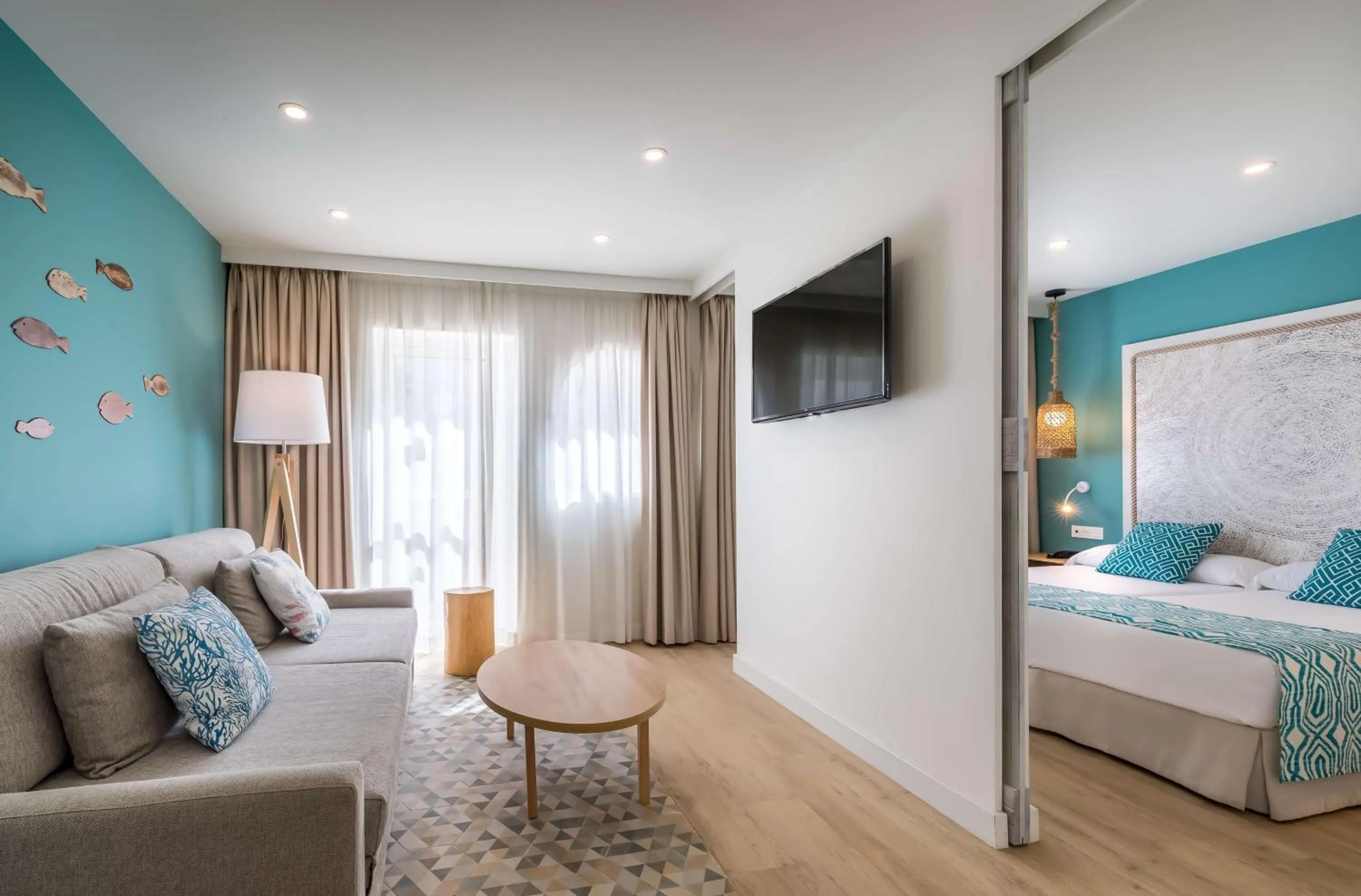 Bedroom, Bed in Occidental Torremolinos Playa