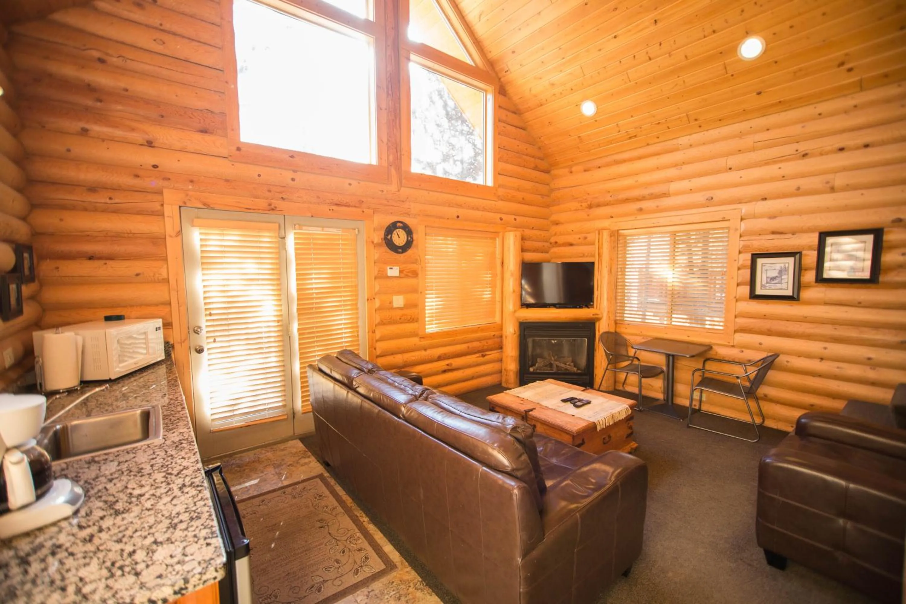 Living room in The Pines at Island Park