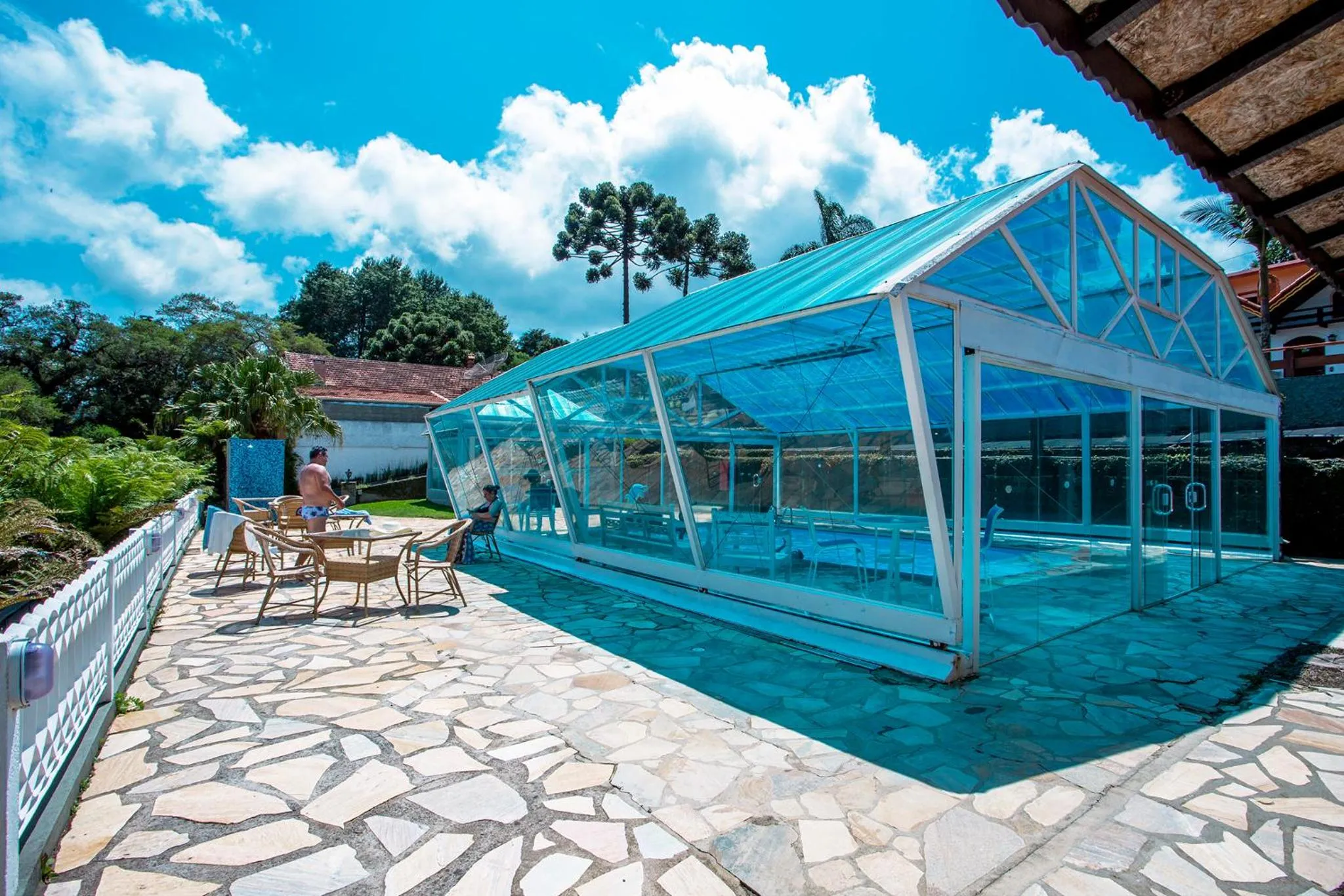 Swimming pool in Pousada das Videiras