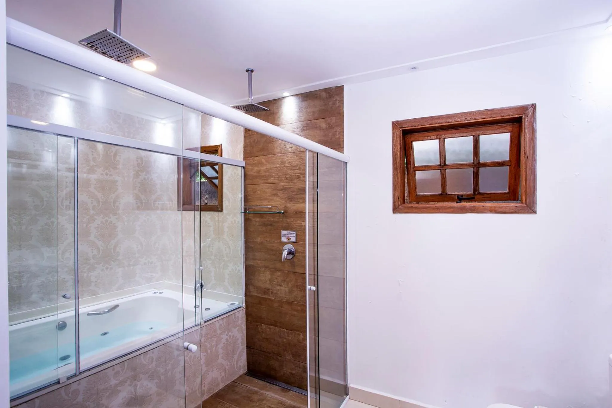 Shower in Pousada das Videiras