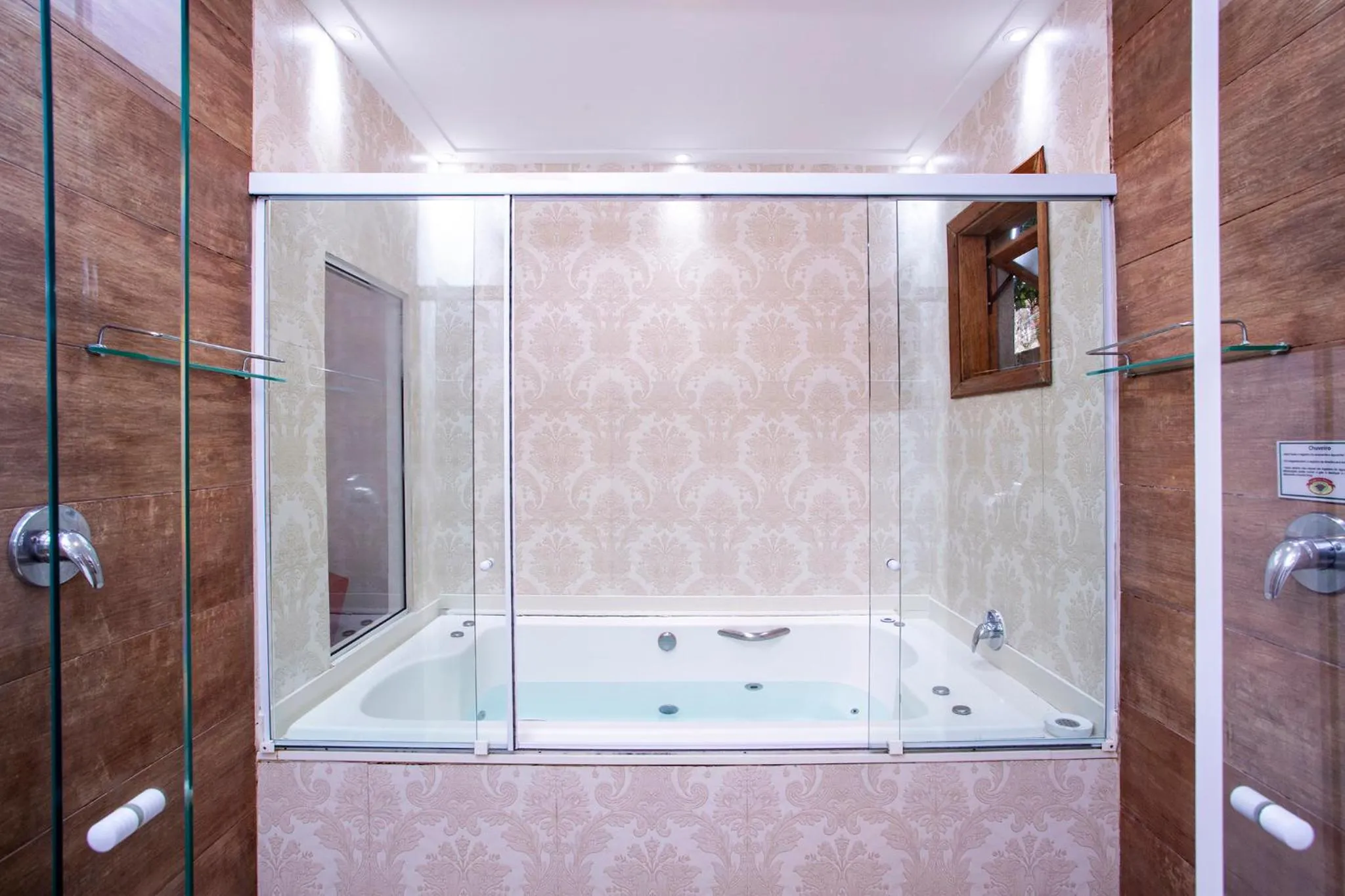 Hot Tub in Pousada das Videiras